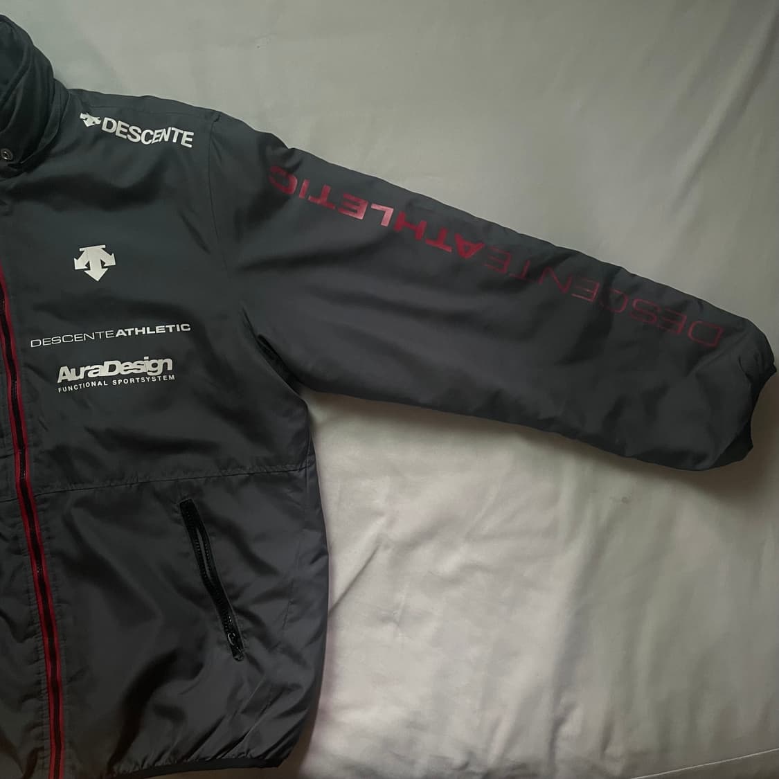 SUNTORY Coffee X Descente 나일론 웜 자켓 상품이미지3