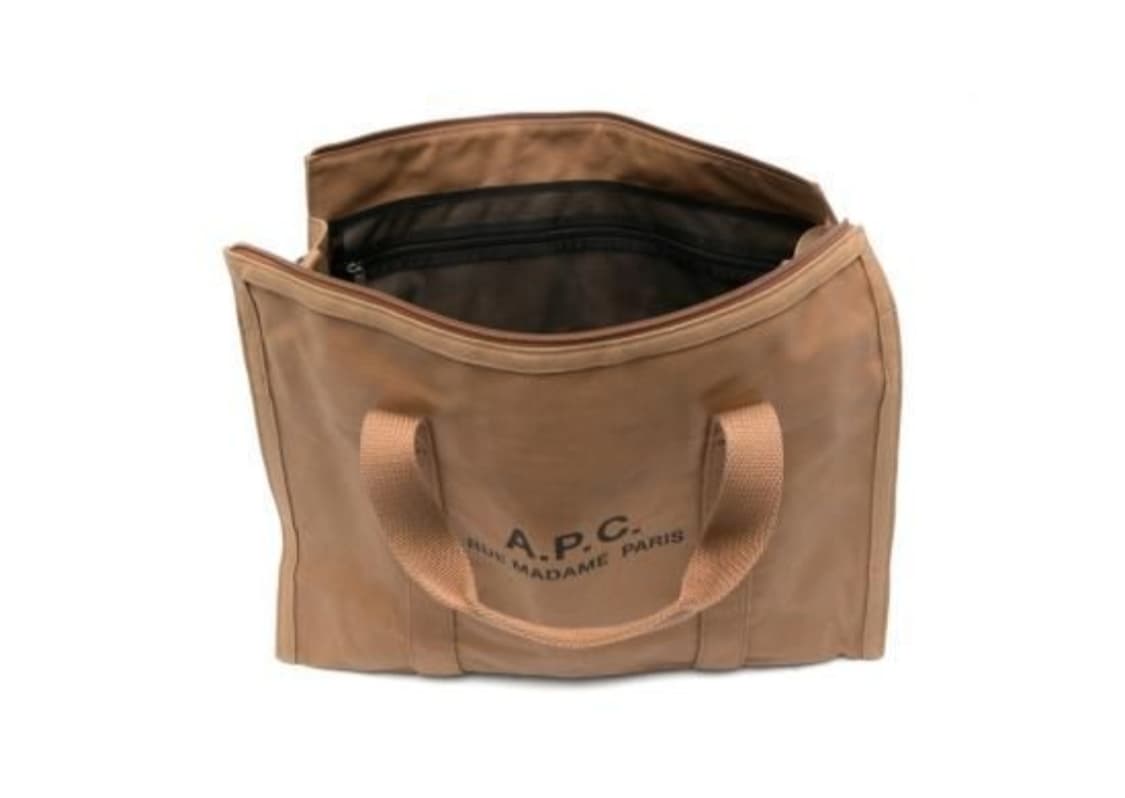(새상품70%할인)APC 아페쎄 정품 26S/S 레쿠퍼레이션 짐백 브라운 상품이미지5