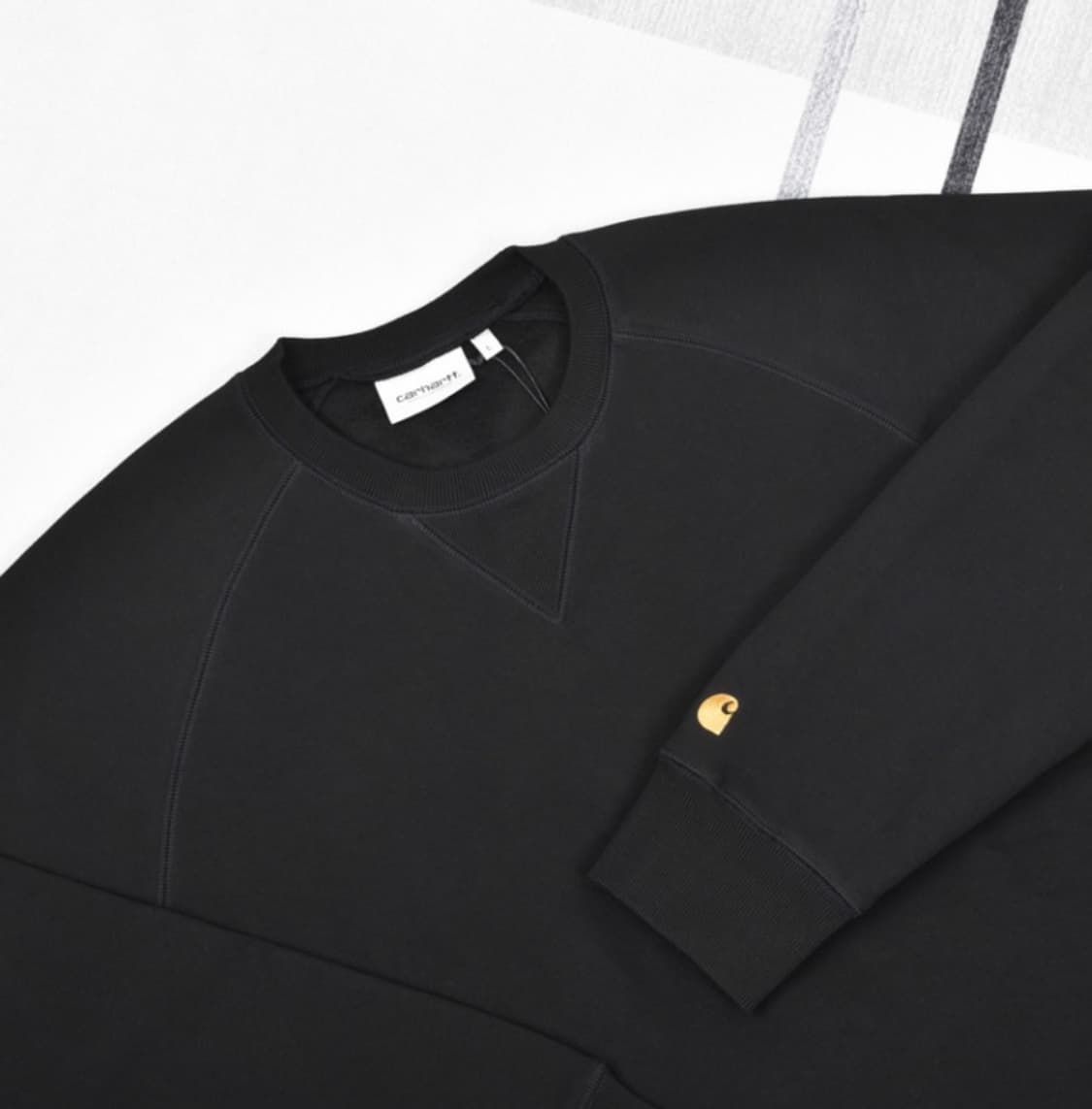 (L) 칼하트 WIP 암로고 스웻셔츠 상품이미지1