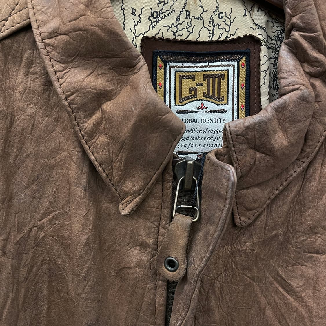 90s 글로벌 아이덴티티 레더 가죽 봄버 자켓 상품이미지3