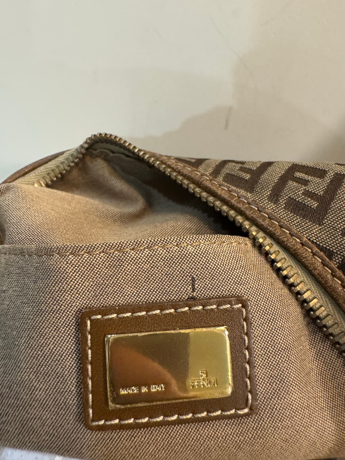 FENDI 펜디 주카 호보백 상품이미지8