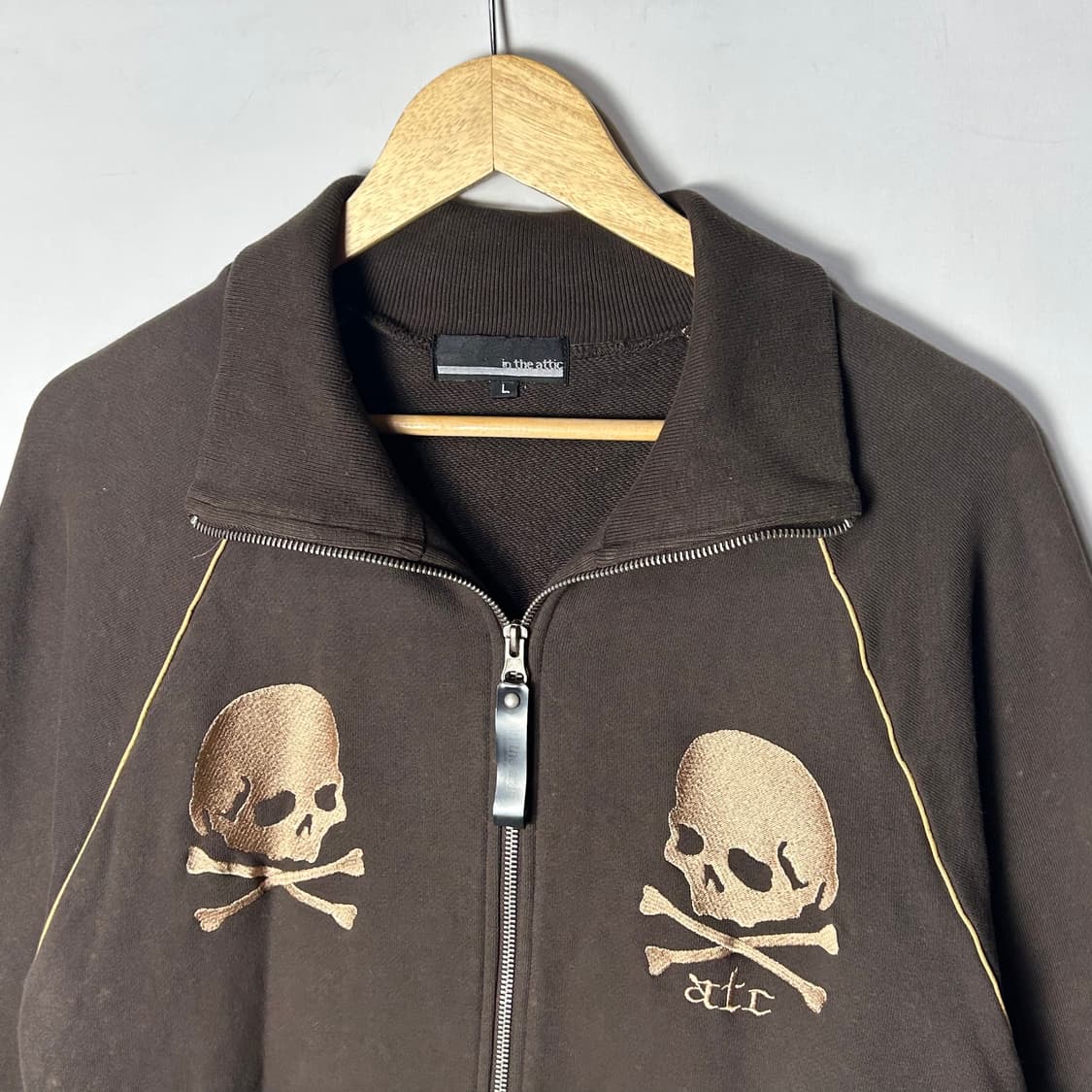 [in the attic] 인디애틱 펑크 스컬 집업 자켓 상품이미지3