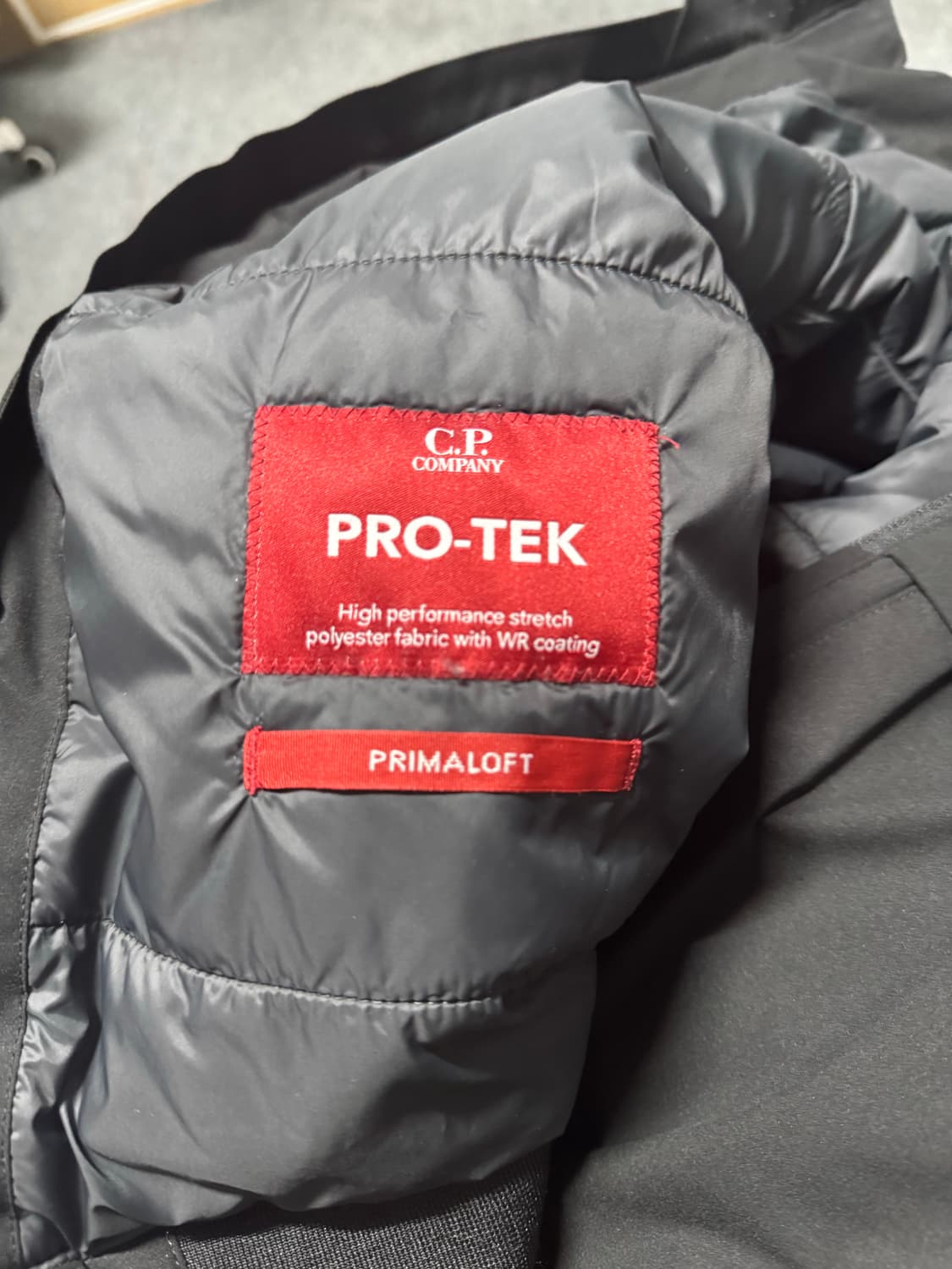 24FW C.P. Company 프리마로프트패딩점퍼 상품이미지4