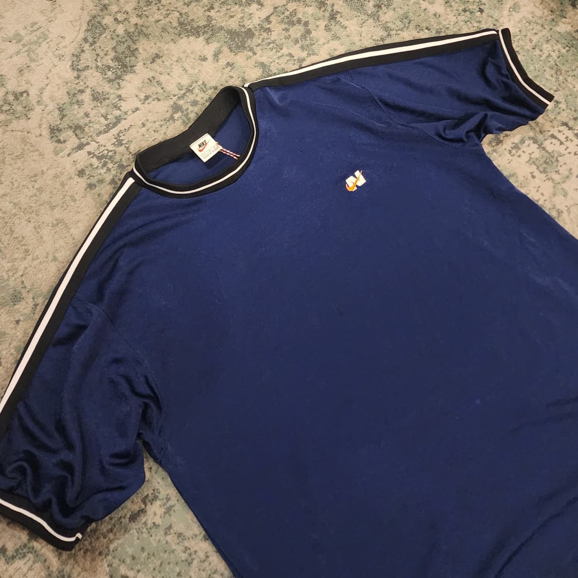 90s 제작 나이키 스포츠 반팔티 상품이미지2