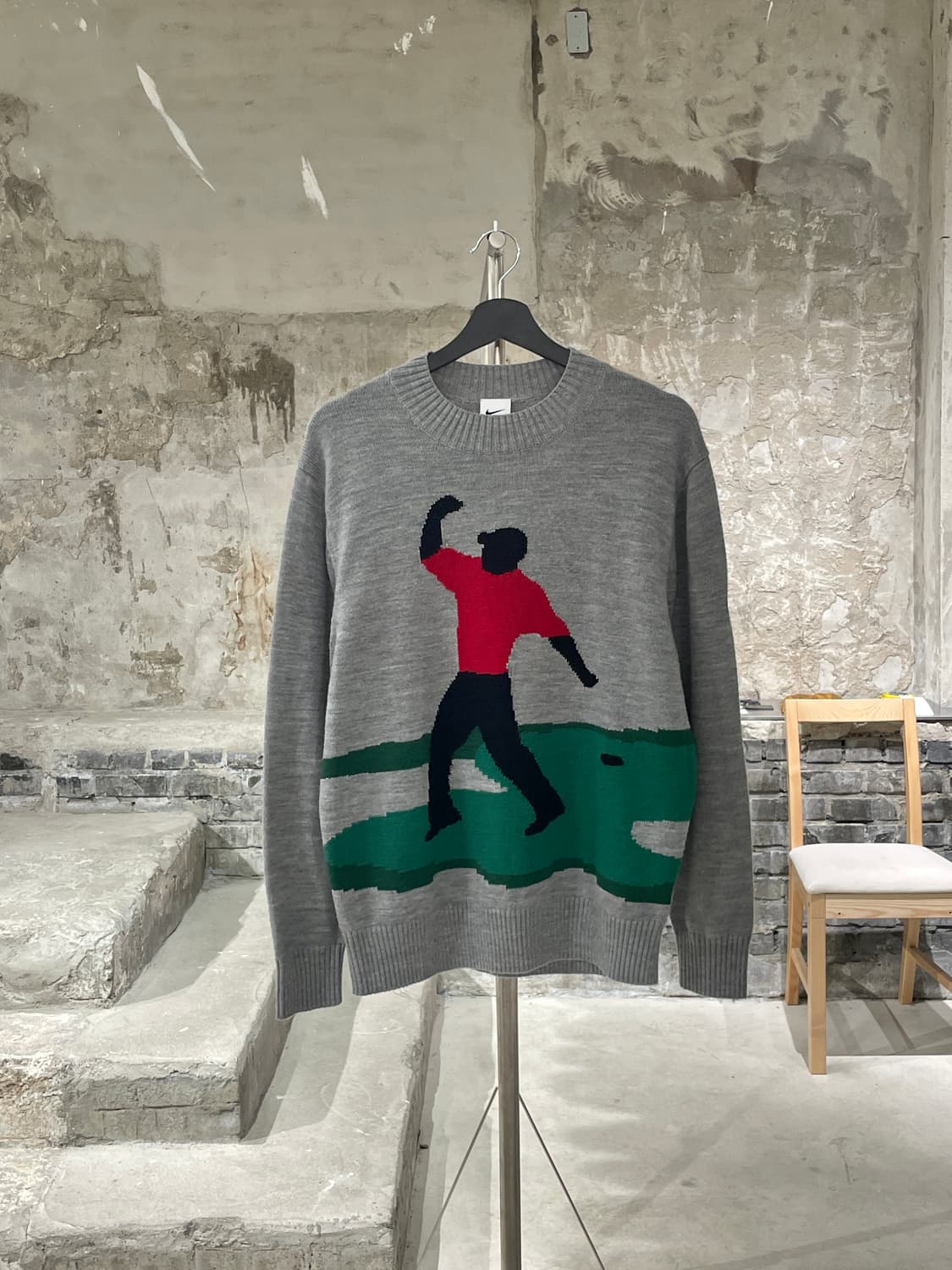 나이키 멜란지 그레이 타이거 우즈 크루넥 스웨터 상품이미지1