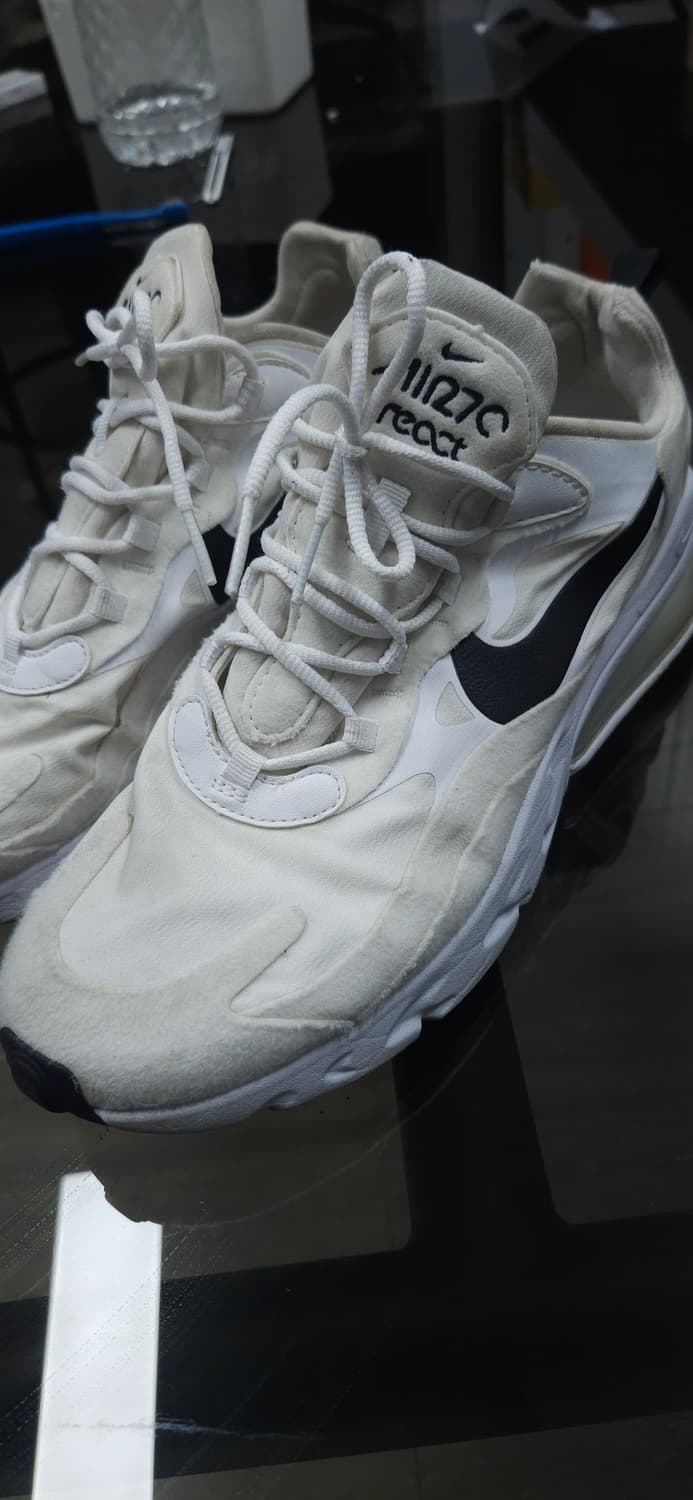 나이키 에어맥스270 리액트

화이트 285 상품이미지4