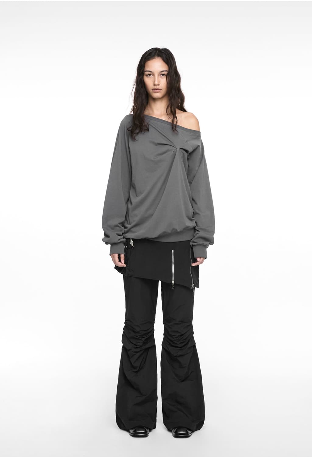 나체 PINCHED LONG SLEEVE CHARCOAL 상품이미지1