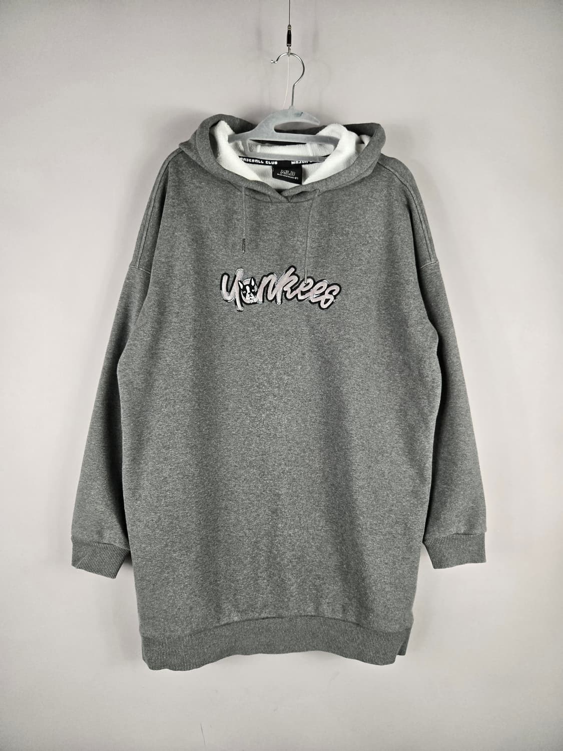 [무료배송]MLB 여성 90 기모 오버핏 롱 후드 티셔츠 상품이미지1