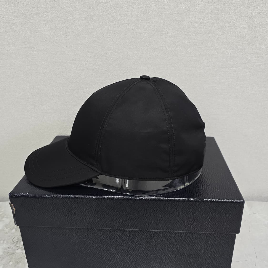 프라다 리나일론 볼캡 모자 m사이즈 판매 상품이미지3