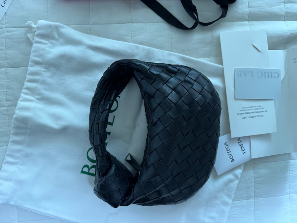 보테가베네타 조디백 미니 블랙 은장 상품이미지1