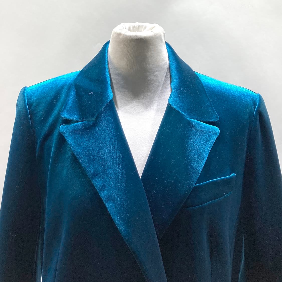 폴앤조 새상품 여성벨벳자켓 66  상품이미지2