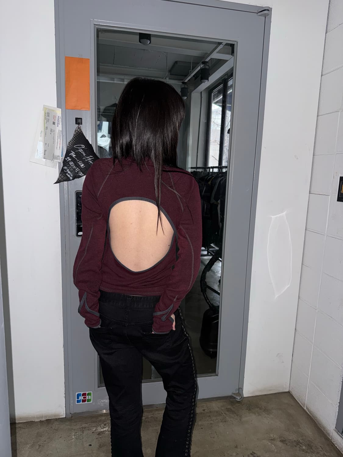 혜인서 백 오픈 슬래쉬드 집업 탑 상품이미지8