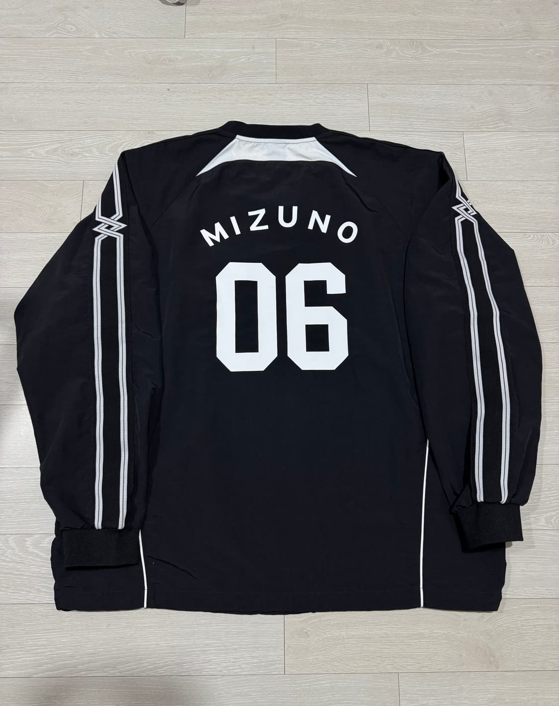 미즈노 루즈핏 풋볼 사커 저지 롱슬리브  상품이미지4