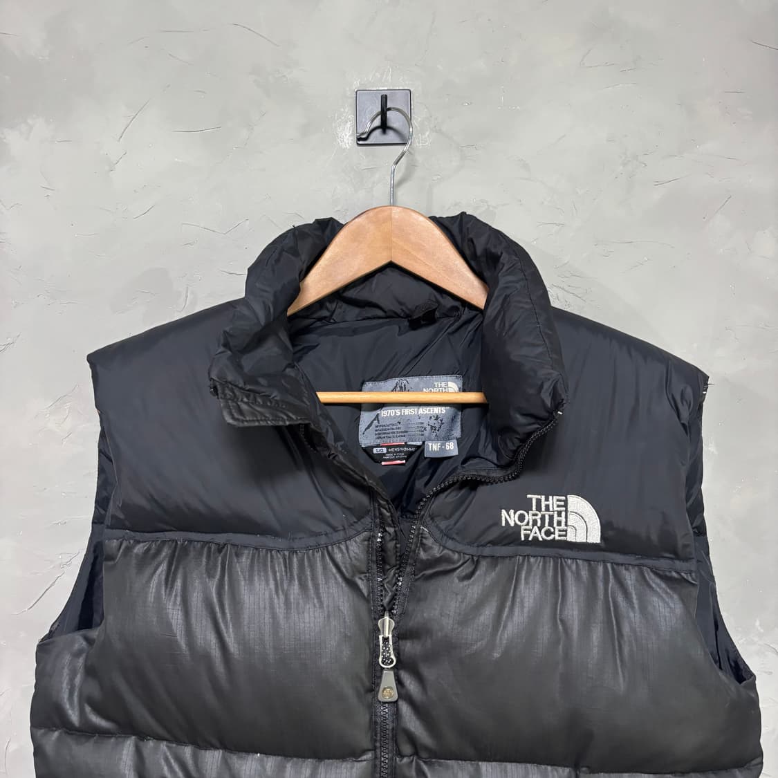 노스페이스 눕시 700 구스다운 패딩 조끼 검정 해외판 상품이미지2