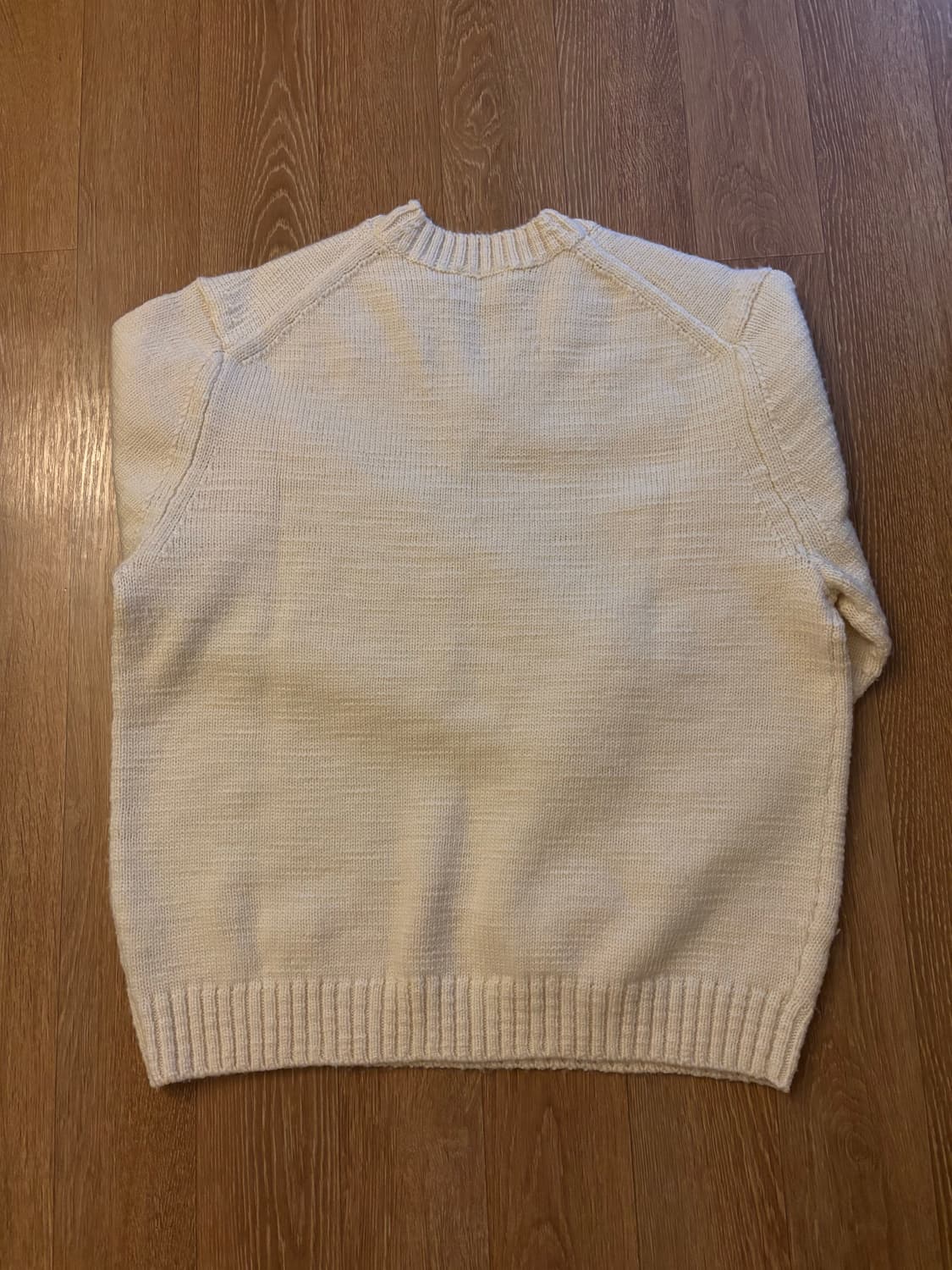 cos 브이넥 니트 상품이미지2