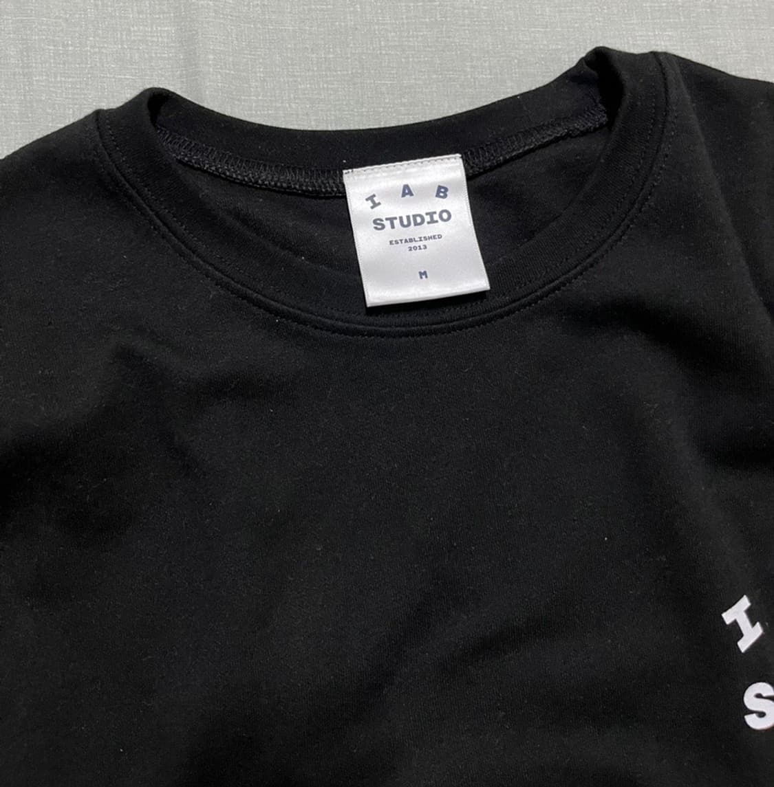 (새상품 M) 아이앱 스튜디오 롱슬리브 블랙 상품이미지3