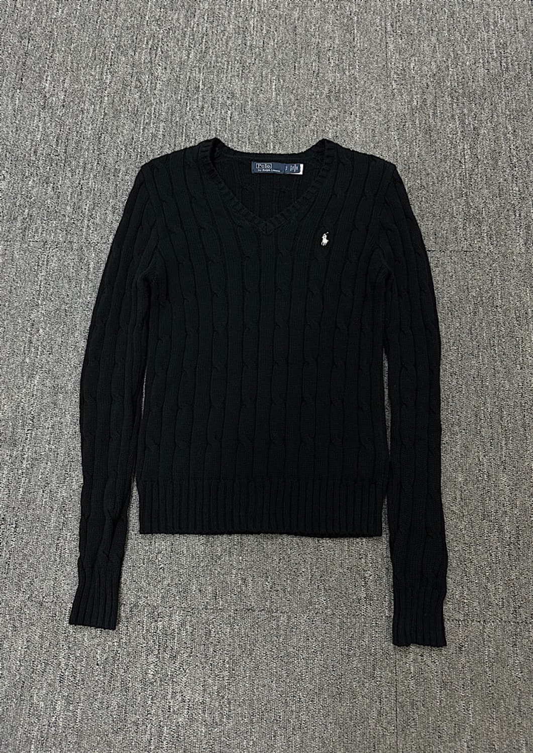 폴로 브이넥 케이블 니트  상품이미지1