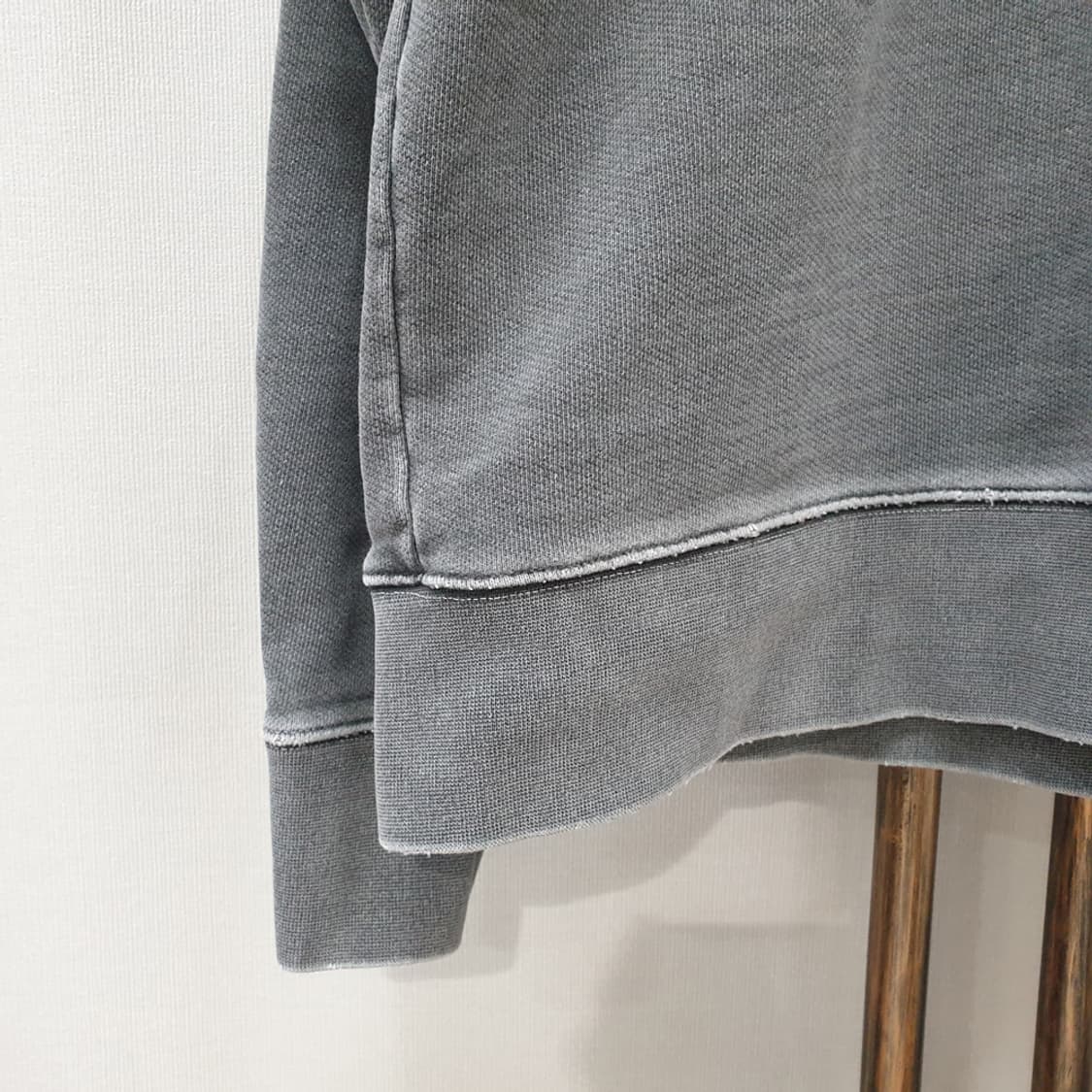 어텐션로우 A 10 ROW 피그먼트 맨투맨 1 상품이미지3