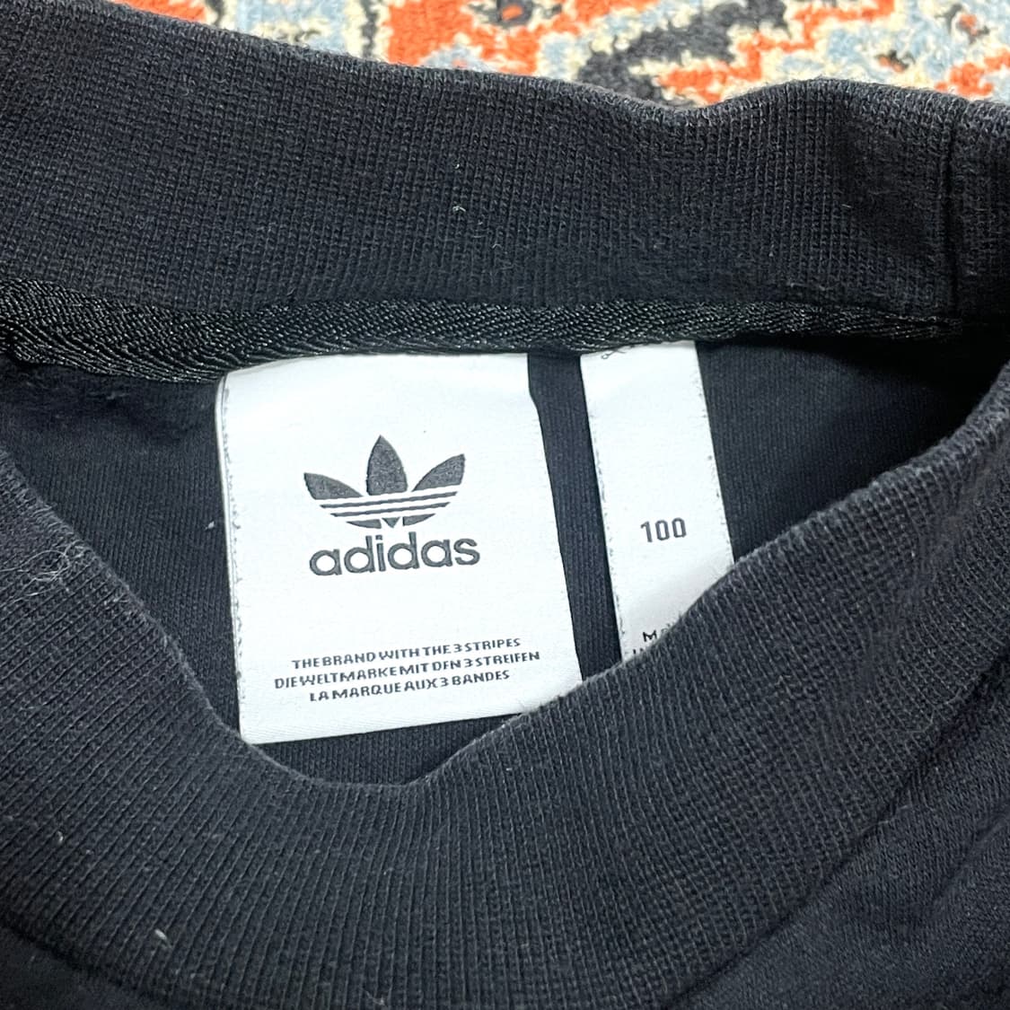 아디다스 오리지날 스펠로고 블랙 맨투맨 남성100 상품이미지3