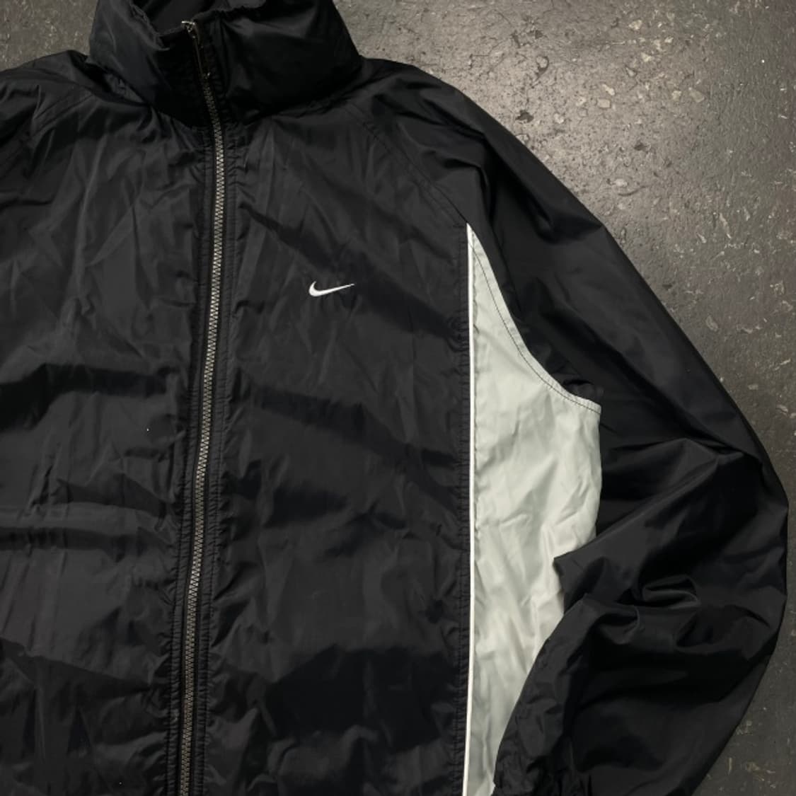 100 나이키 스우시 바람막이 상품이미지2
