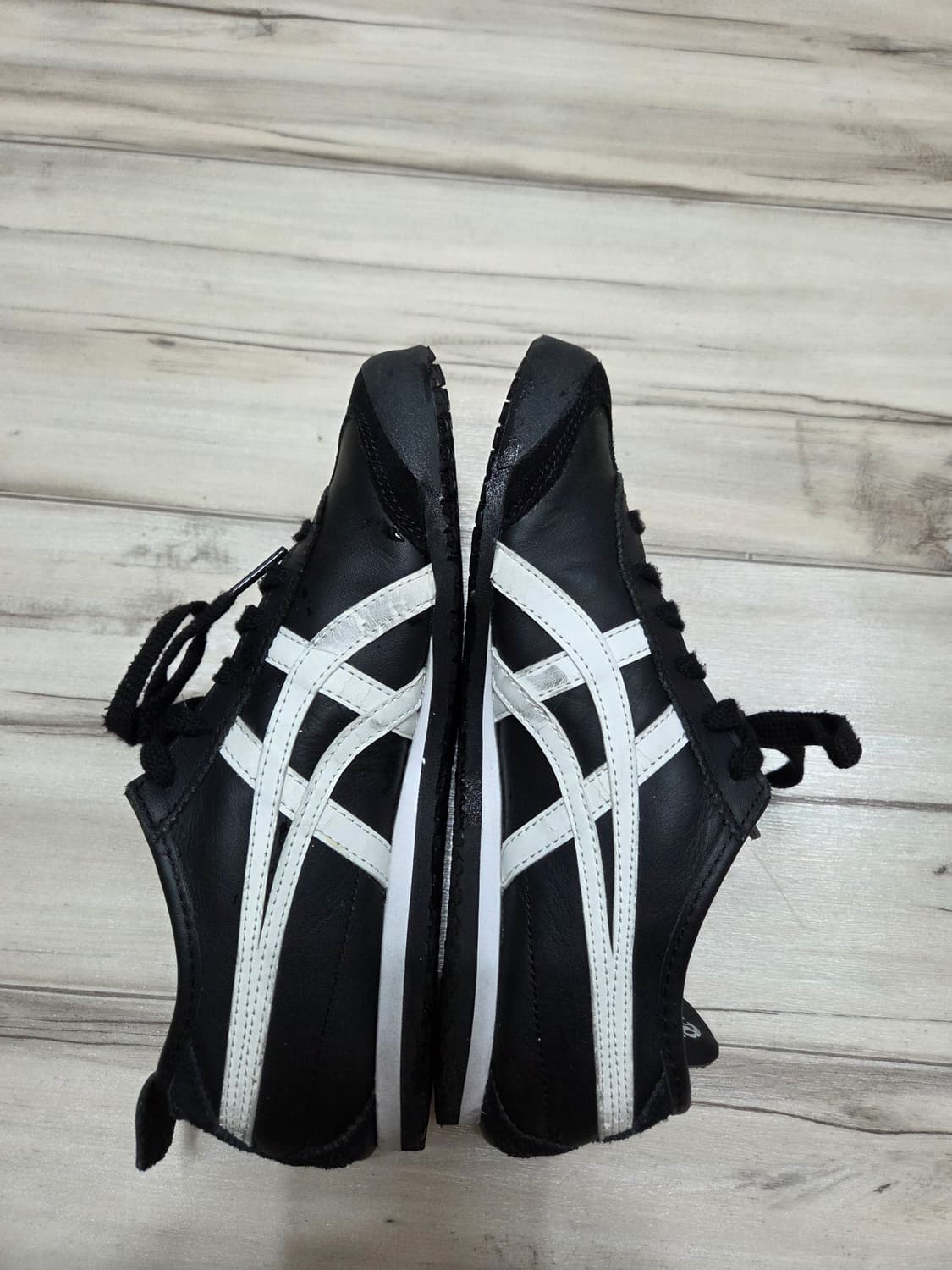 오니츠카 타이거 멕시코 66 블랙 235 상품이미지1