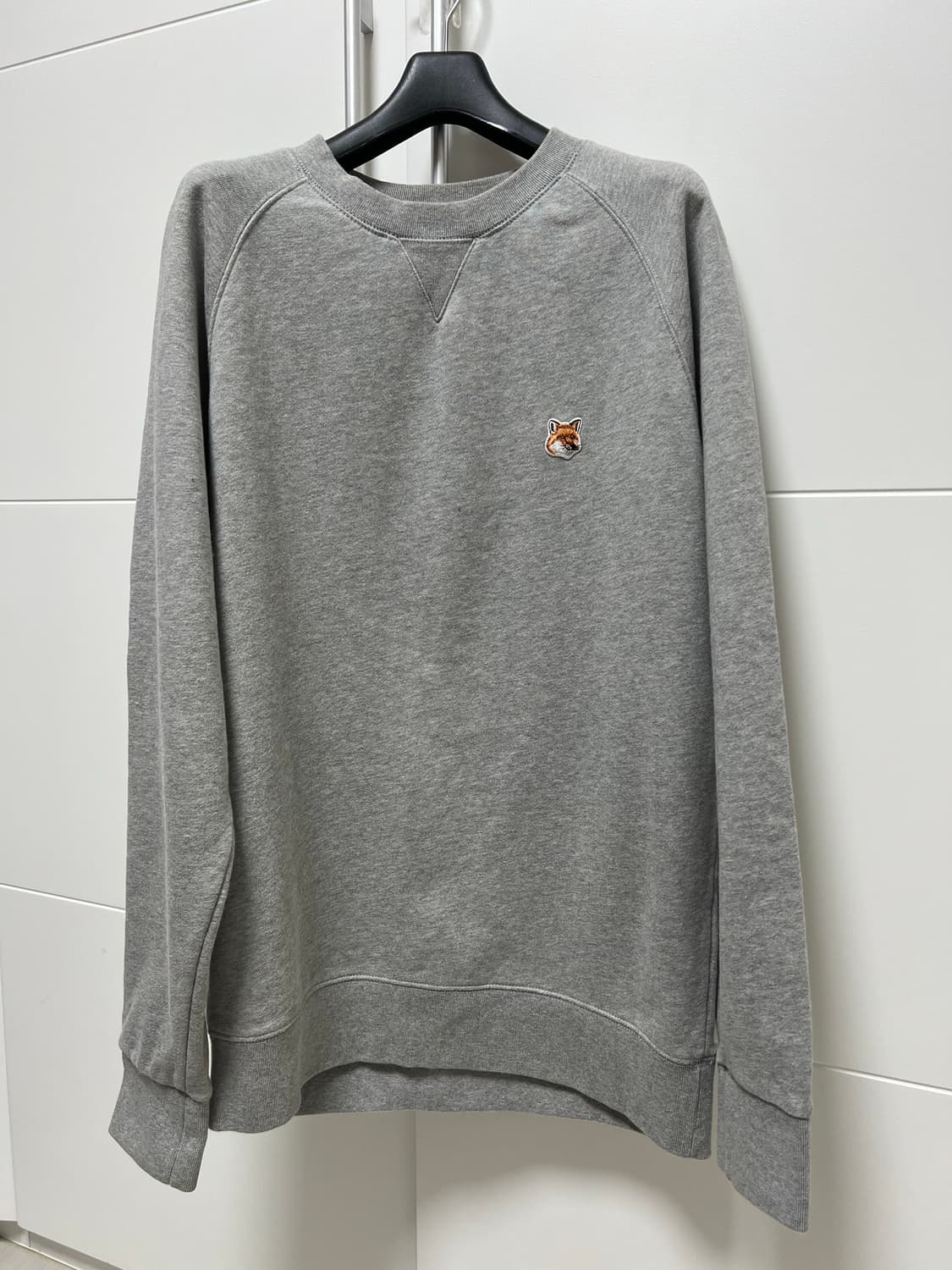 메종키츠네 폭스헤드 맨투맨 그레이 L 상품이미지1