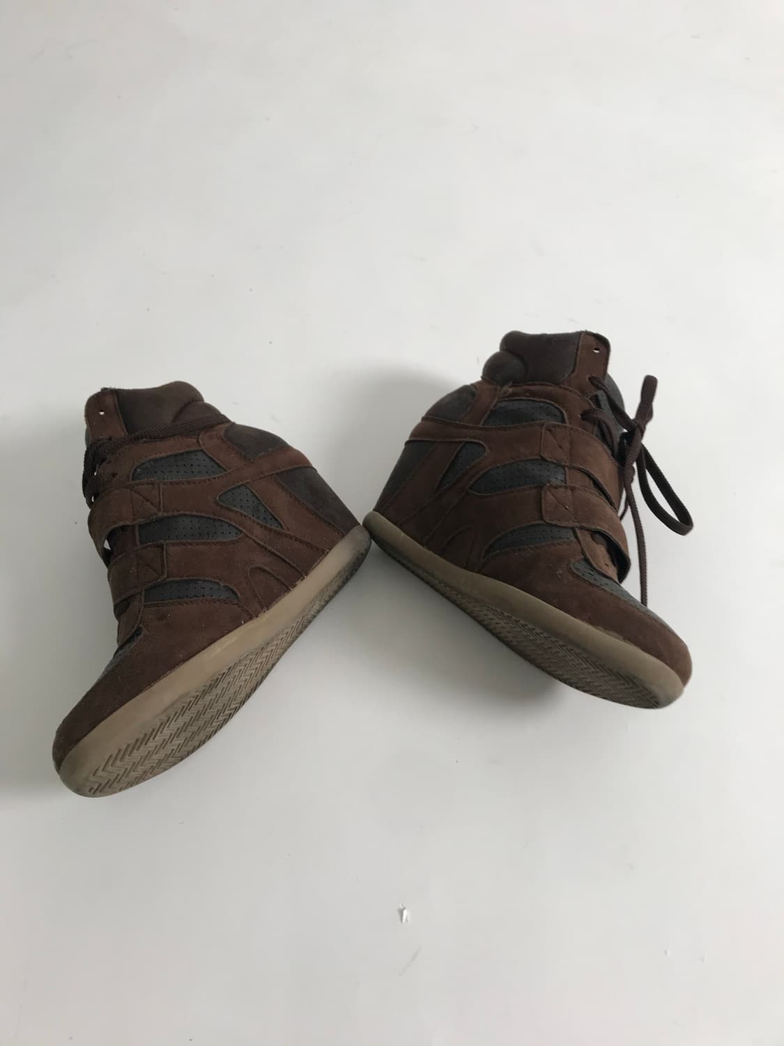 Brown suede wedge heeled sneakers 상품이미지3