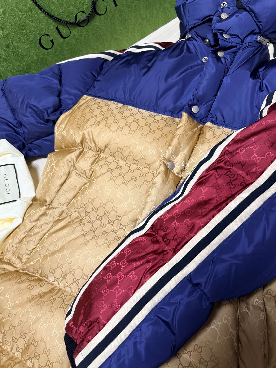 구찌 GG로고 자카드 구스다운 롱패딩 100-105 상품이미지2