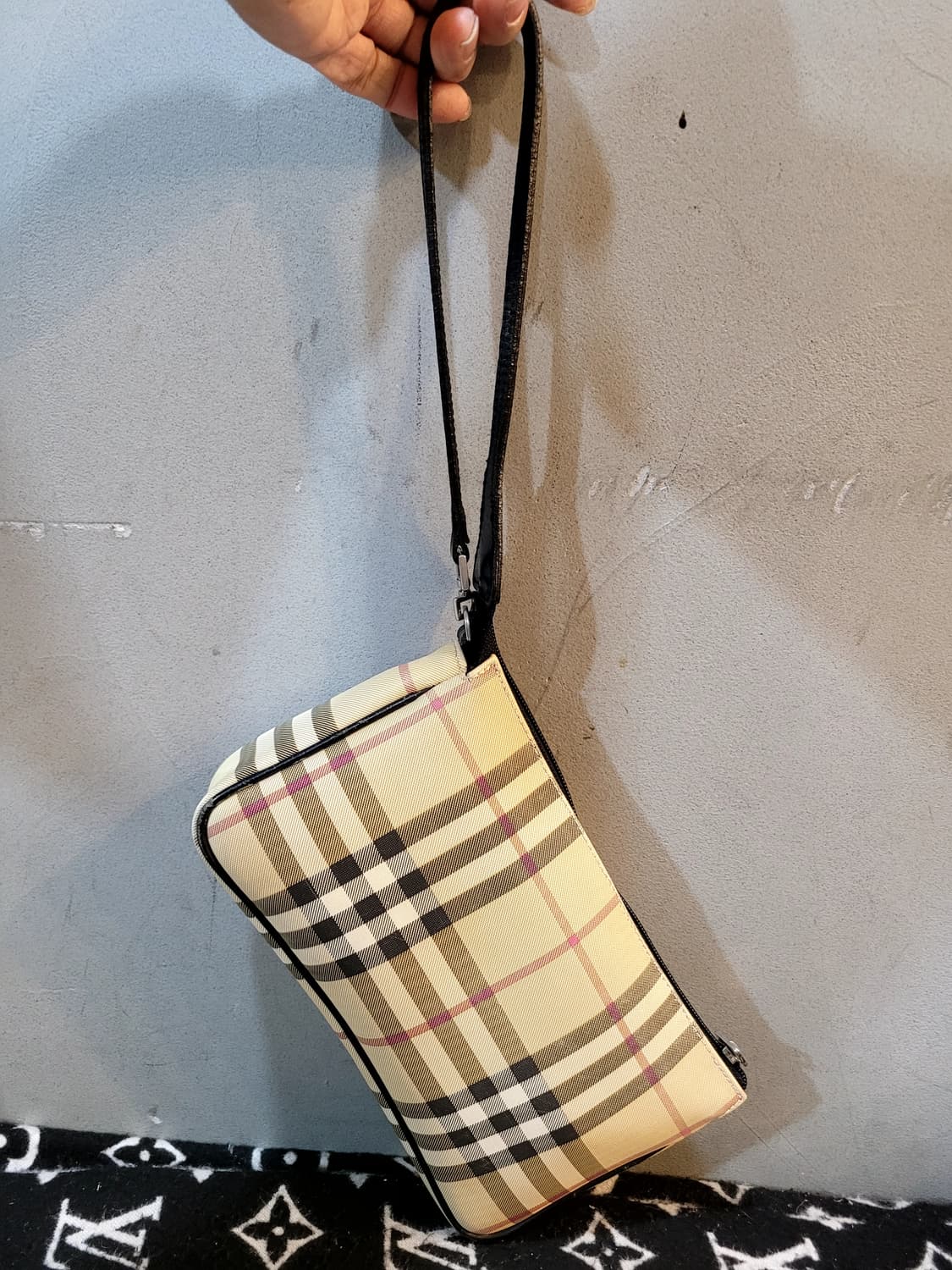 정품 버버리 노바체크 파우치백 상품이미지7