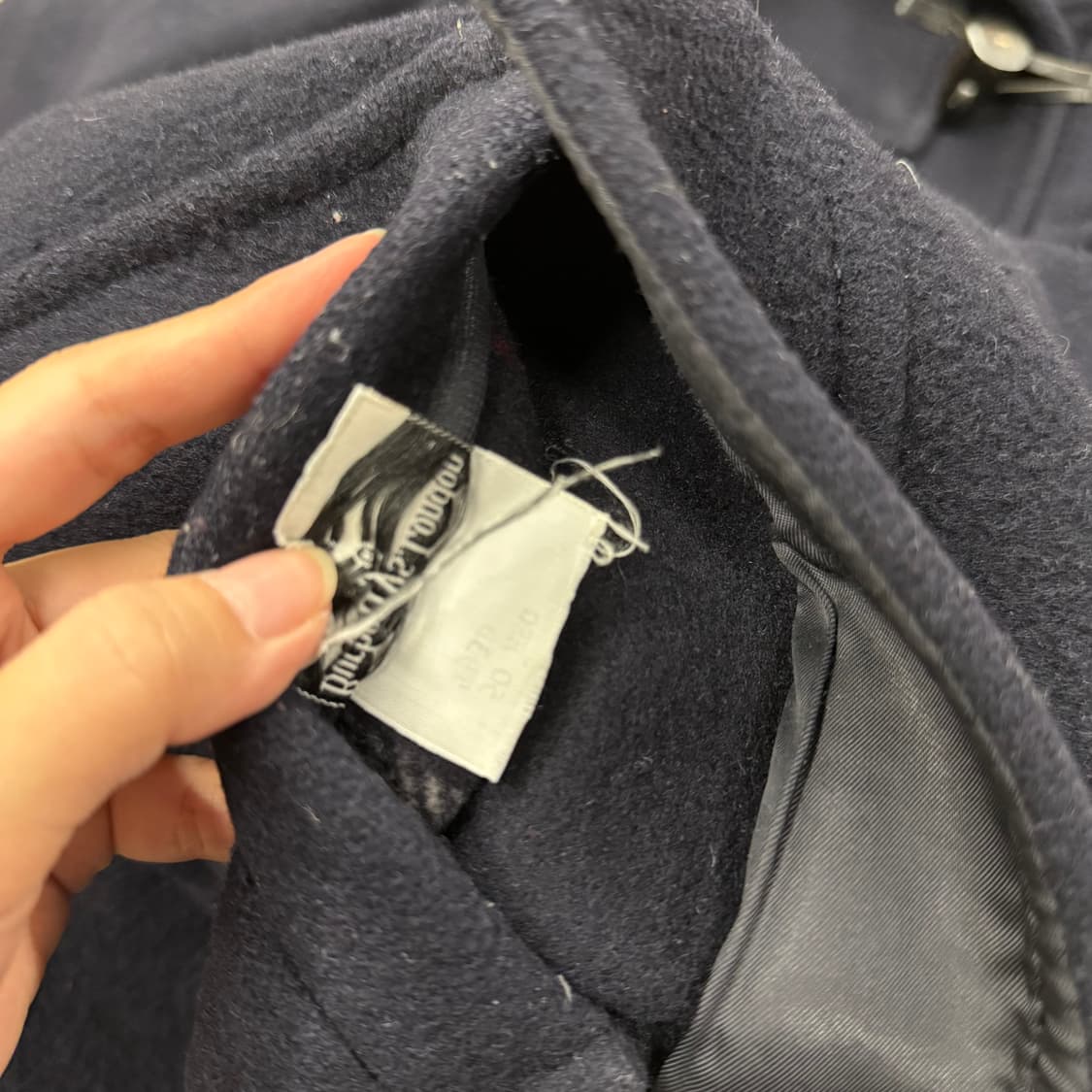 버버리 네이비 떡볶이 코트  상품이미지7