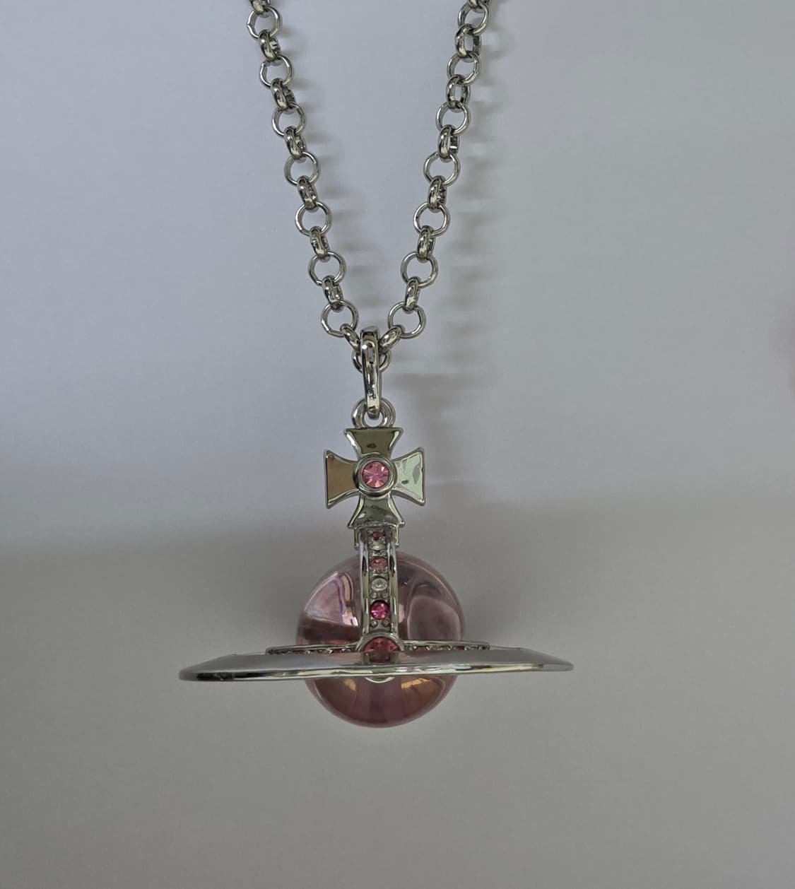 비비안웨스트우드 빅 orb 핑크 목걸이 판매합니다 상품이미지9