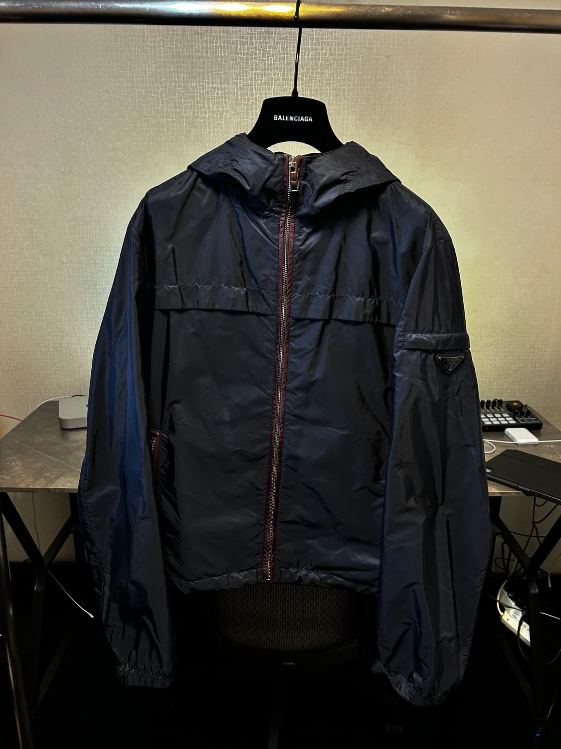 프라다 삼각로고 나일론 자켓 상품이미지1