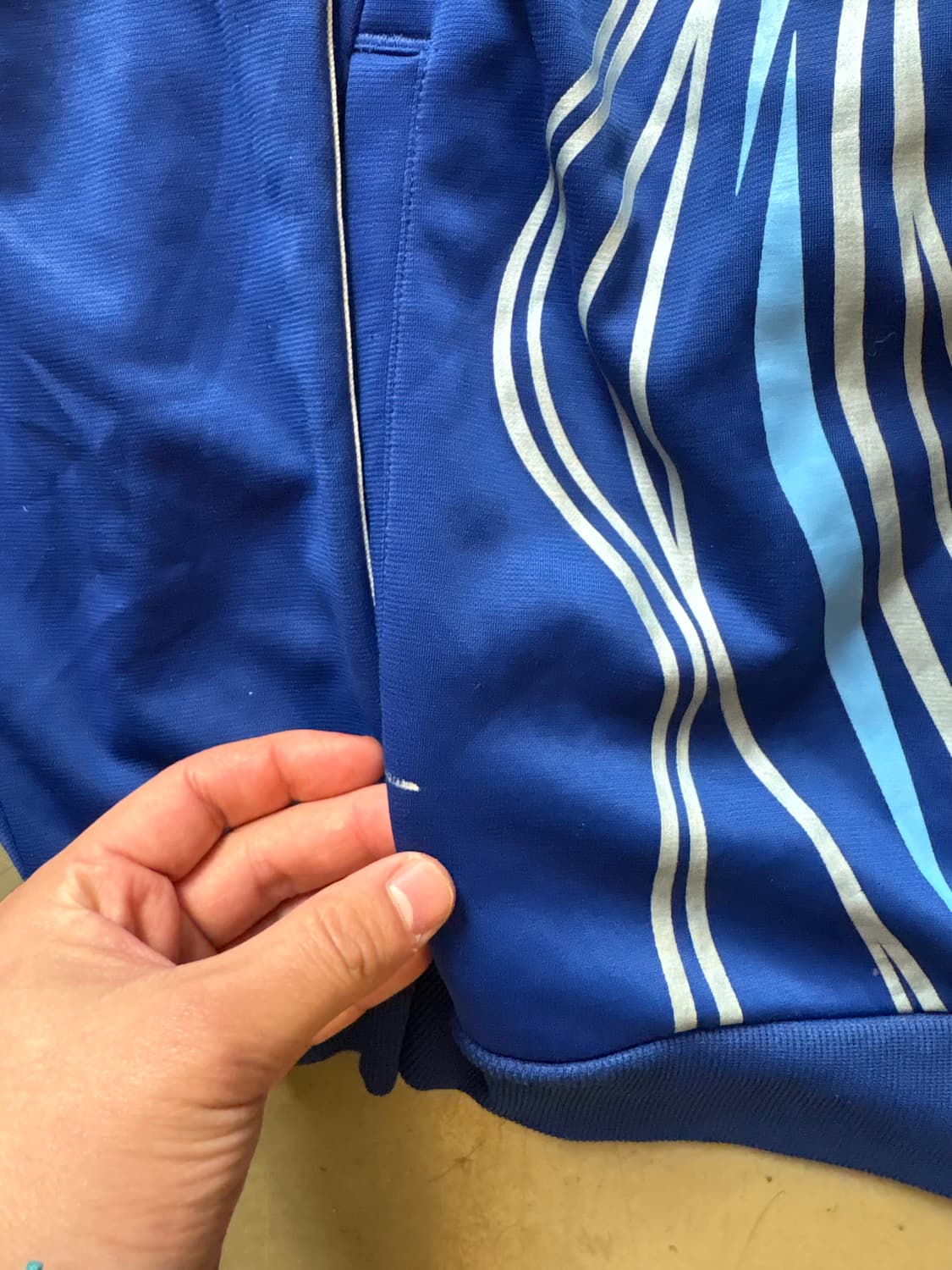 06-08 아디다스 일본 국가대표 트랙탑 상품이미지4