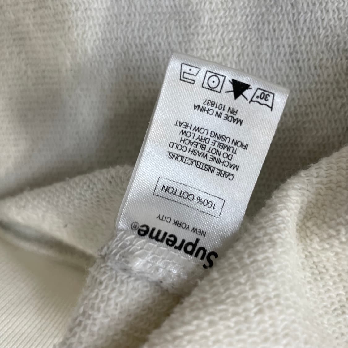 슈프림 x 꼼데가르송 헤롤드 박스 로고 후드티 상품이미지8