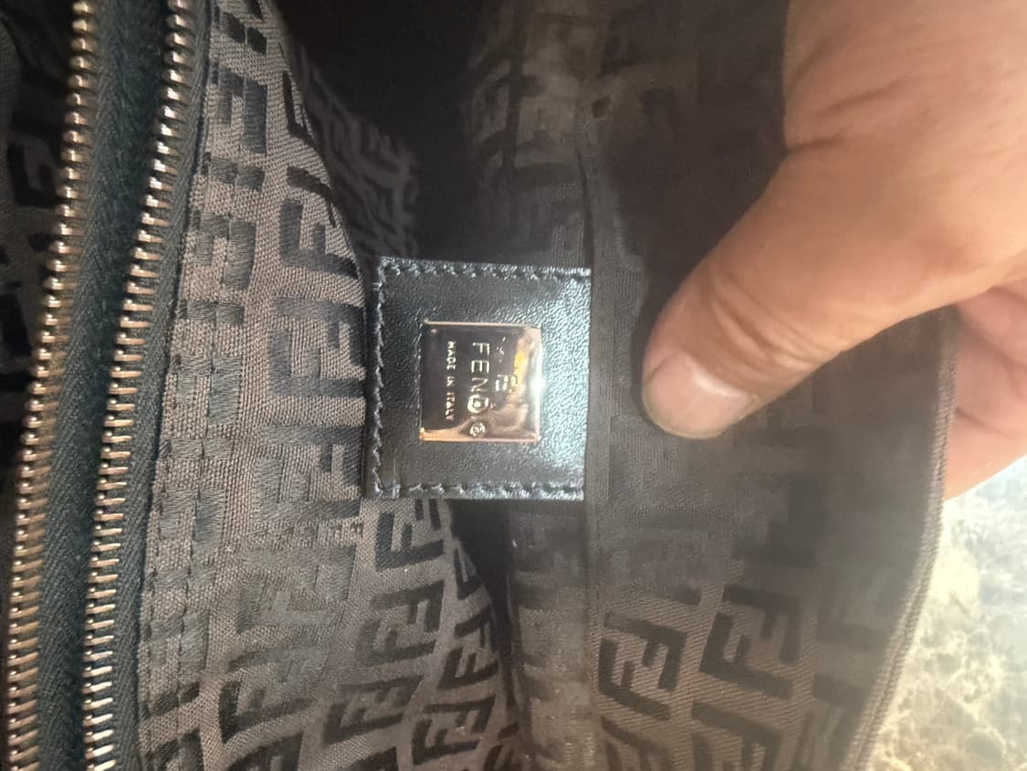 정품 펜디 주카 숄더백 팝니다 상품이미지7