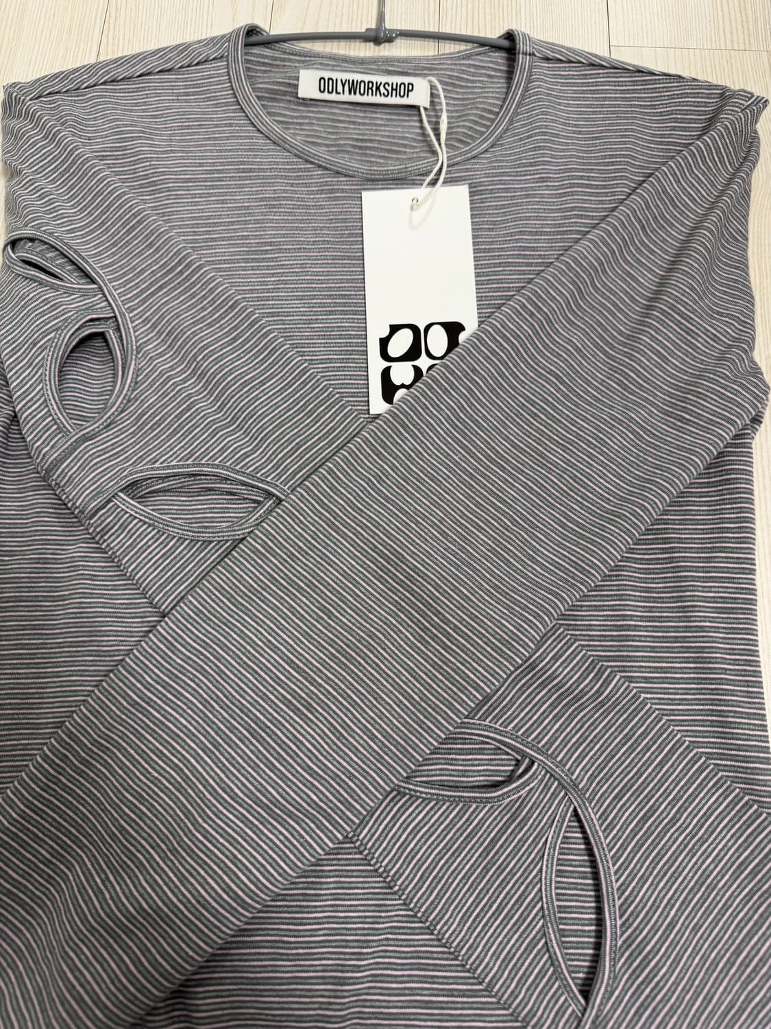 Pink & Khaki Stripe Long Sleeve Cutout T 상품이미지3