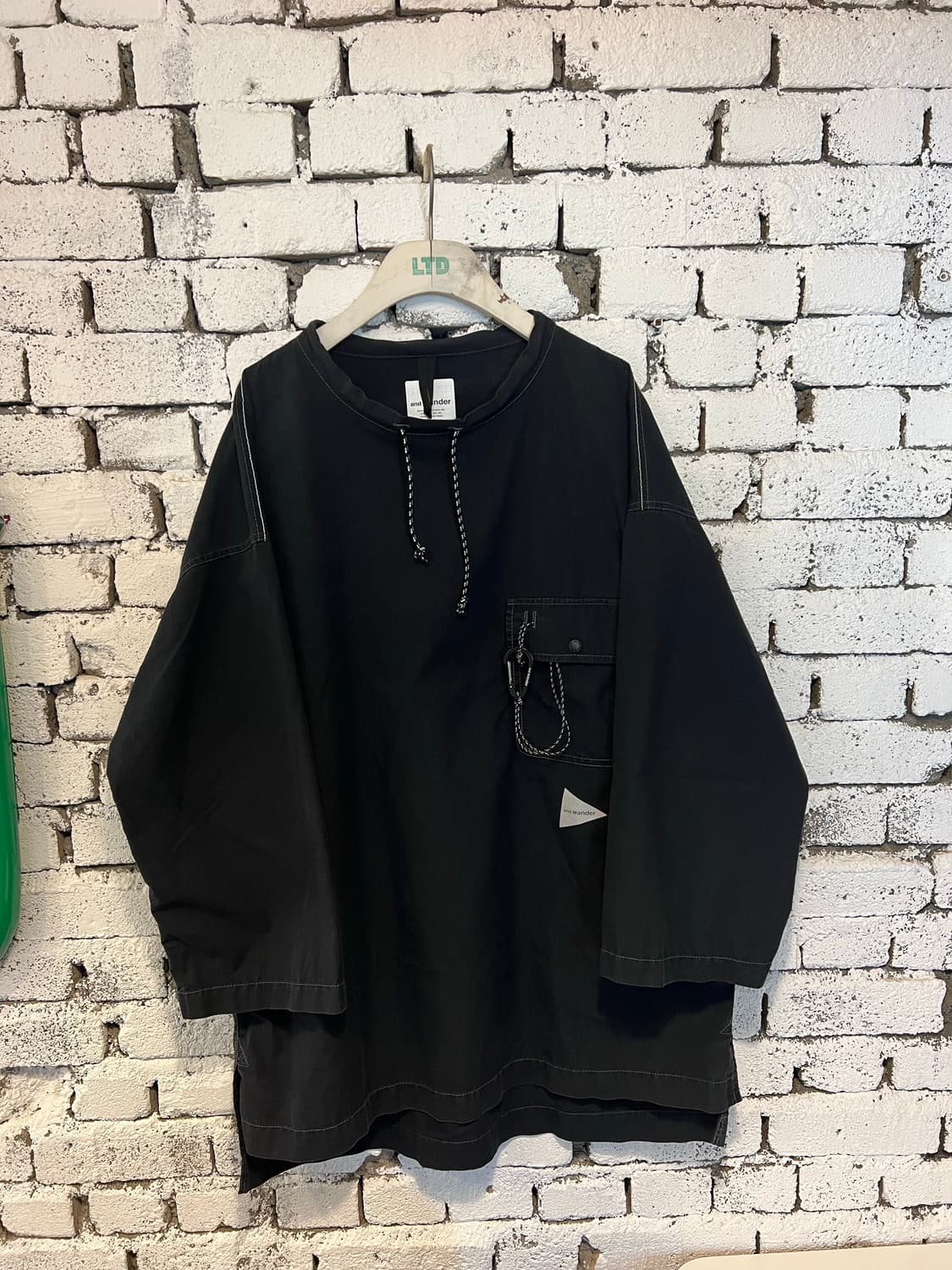 And wander 앤드원더 dry ripstop long fullove 상품이미지1