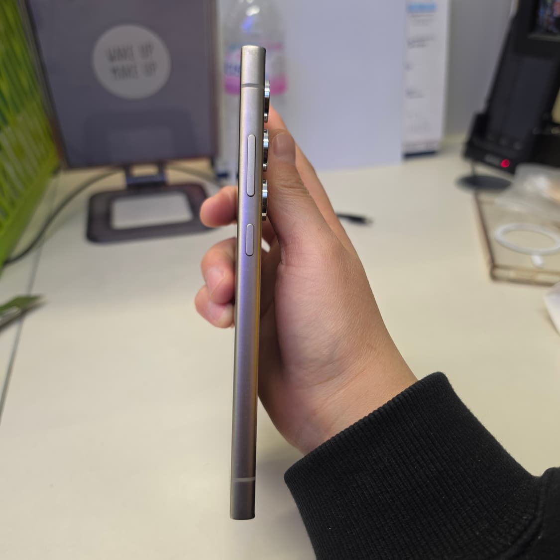 갤럭시S24 울트라 티타늄 그레이 512g 상품이미지7