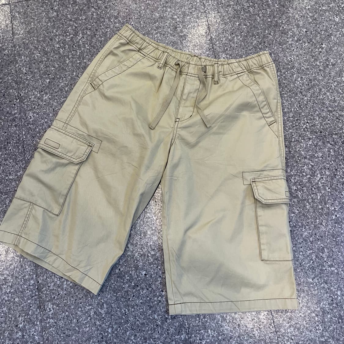 유니클로 카고 반바지 상품이미지2