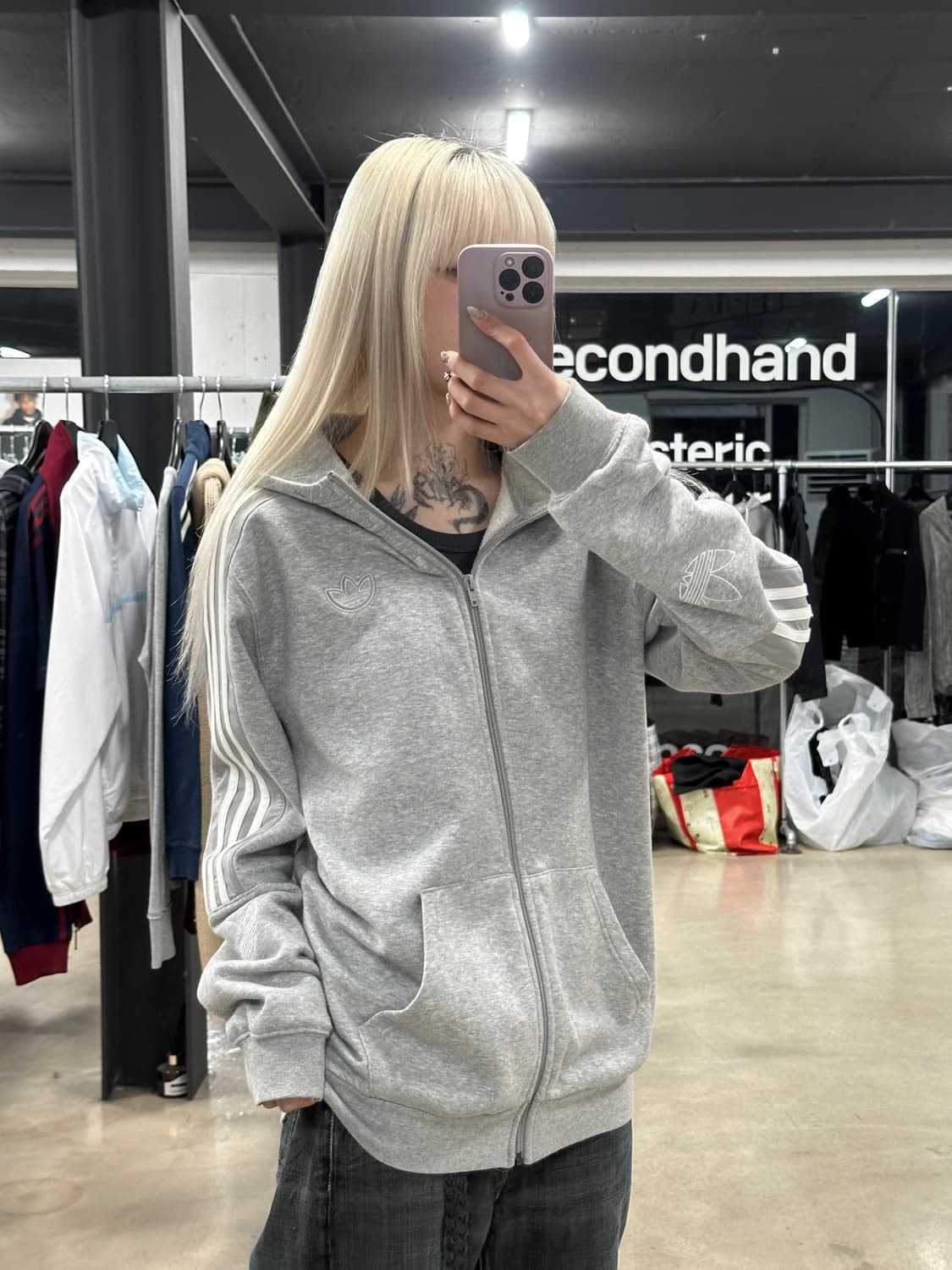 아디다스 에센셜 플러스 루즈 핏 3-스트라이프 프렌치 테리 전장 지퍼 상품이미지2