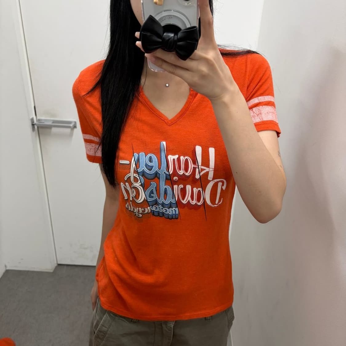 할리 브이넥 배색 반팔티 상품이미지5