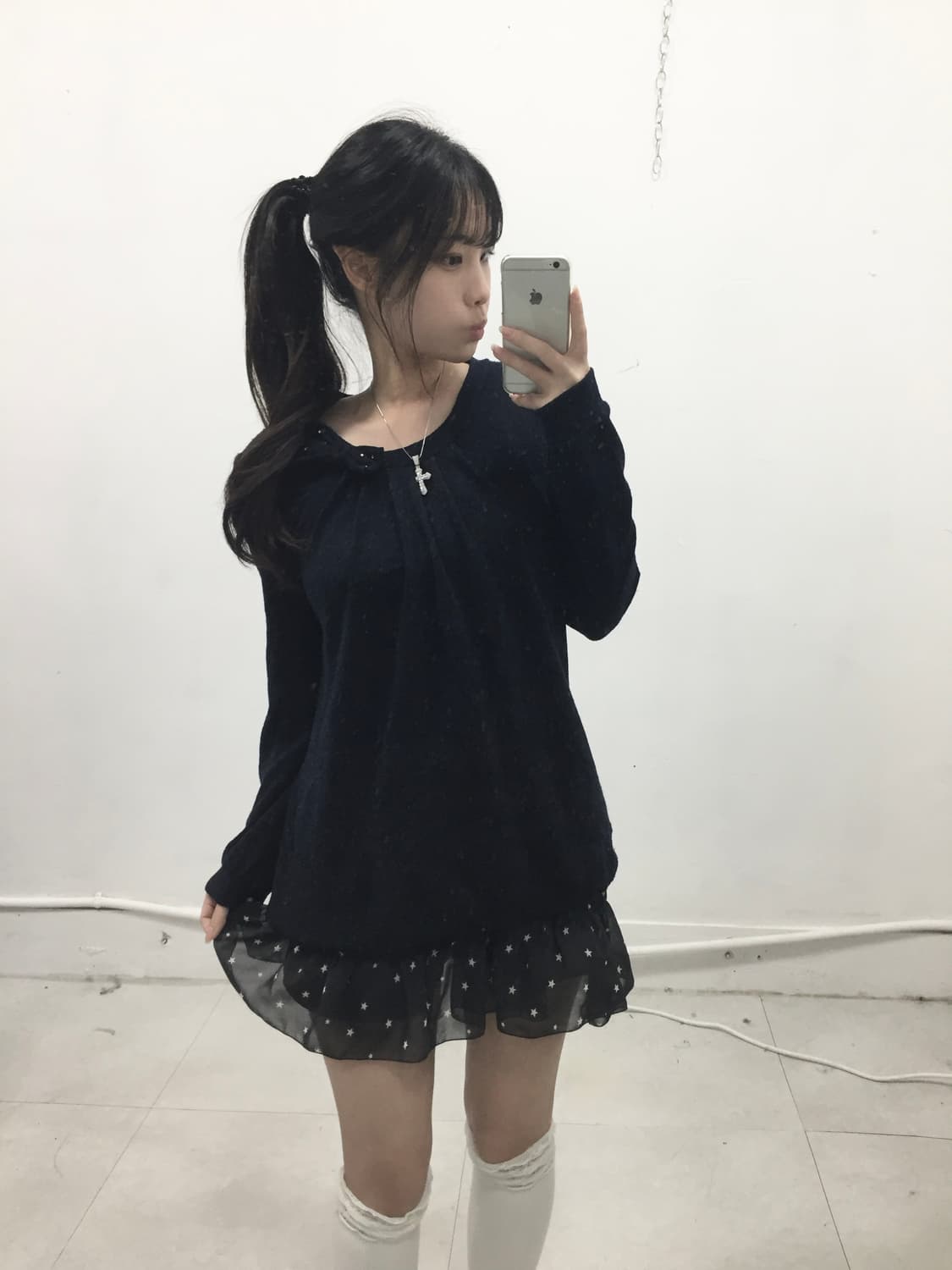 [THEORIA] 세오리아 로걀 리본 큐빅 니트  상품이미지1