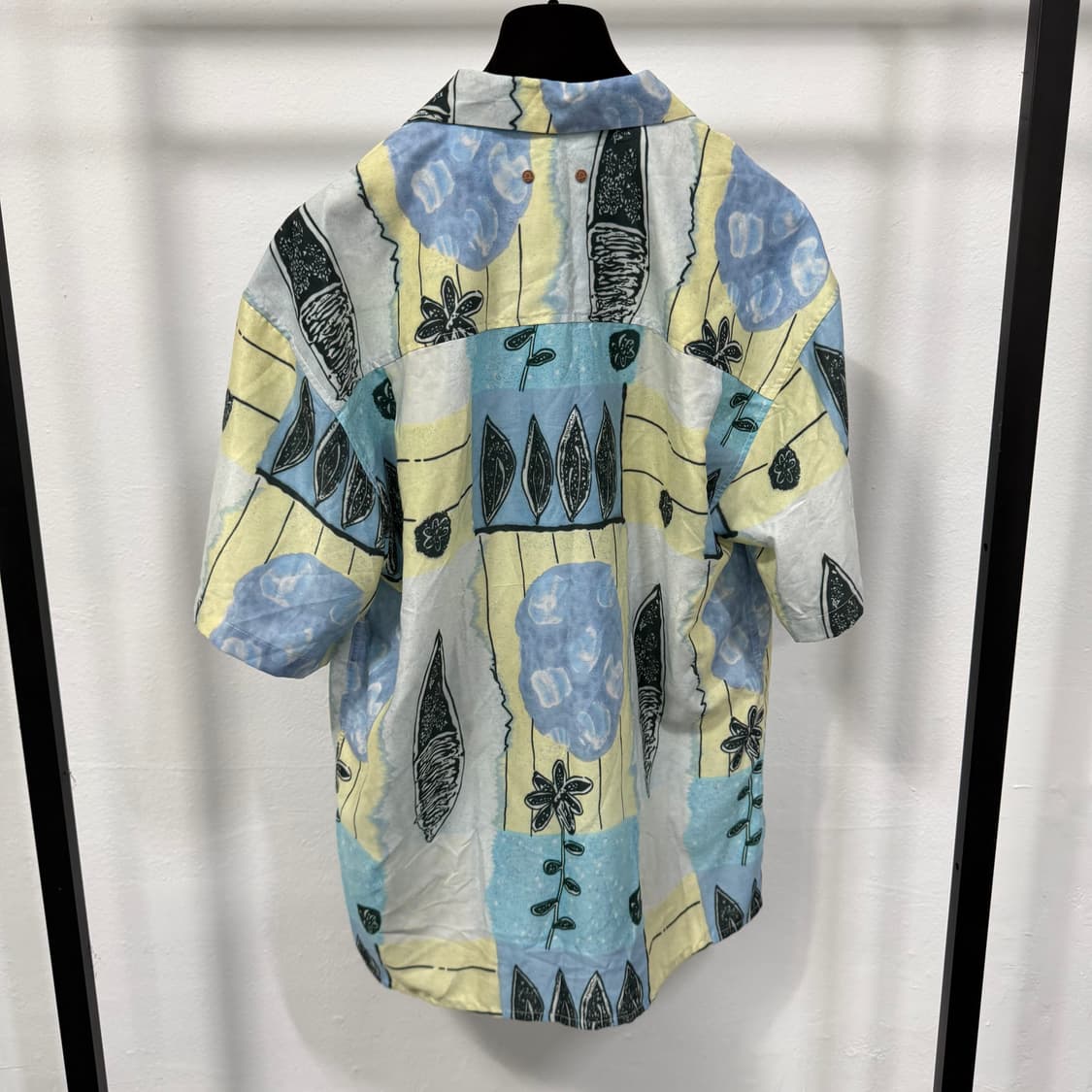 앤더슨벨 피쉬 플라워 오픈카라 반팔셔츠 상품이미지4