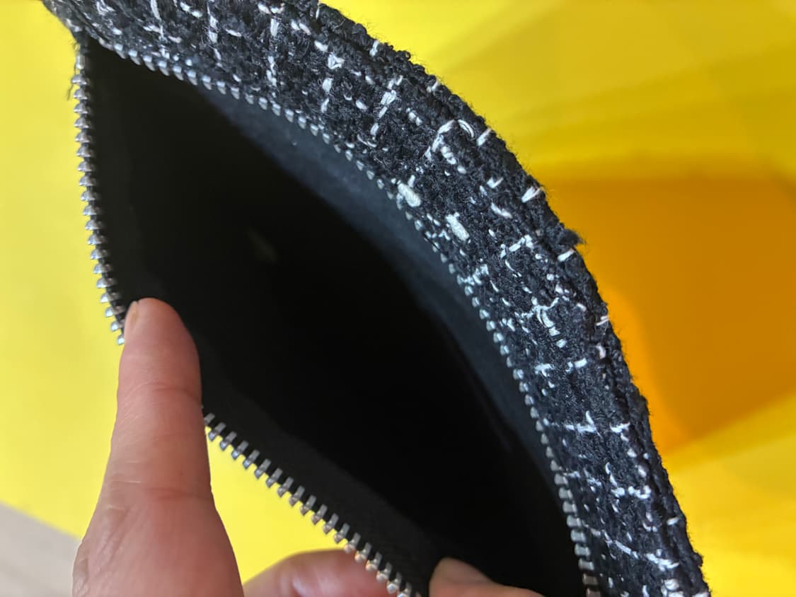 [새상품/정품] sacai 트위드 로고 지퍼 클러치 🖤 상품이미지4