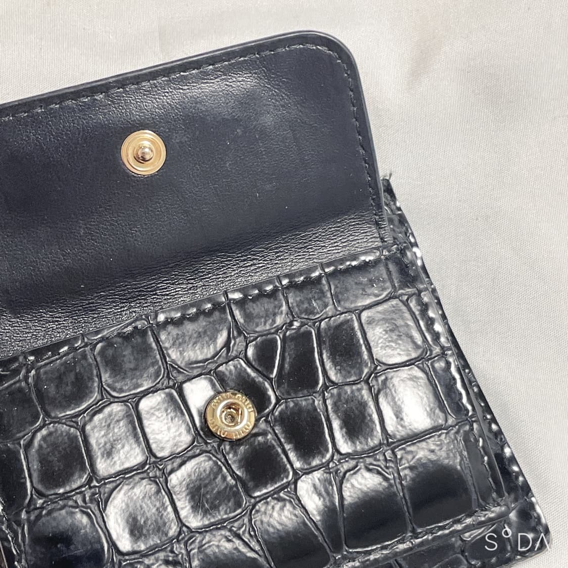 미우미우 크로커다일 카드지갑 상품이미지8