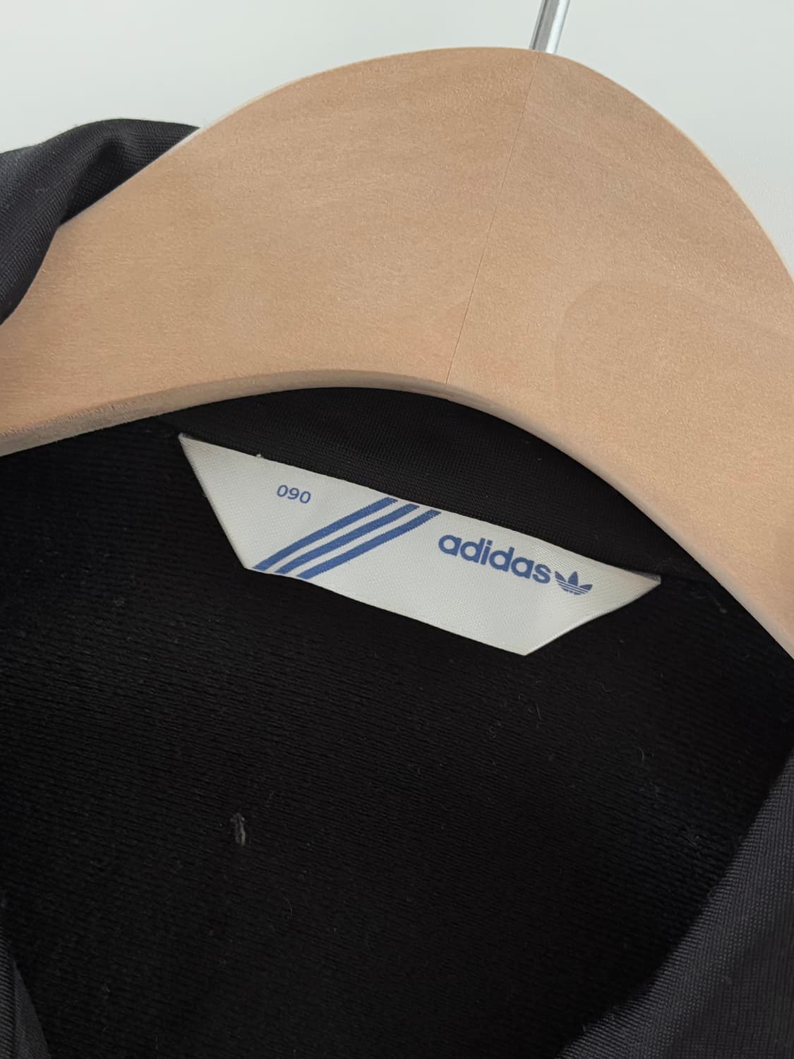 Adidas 아디다스 우먼 실버로고 블랙컬러 파이어버드 트랙탑 상품이미지6