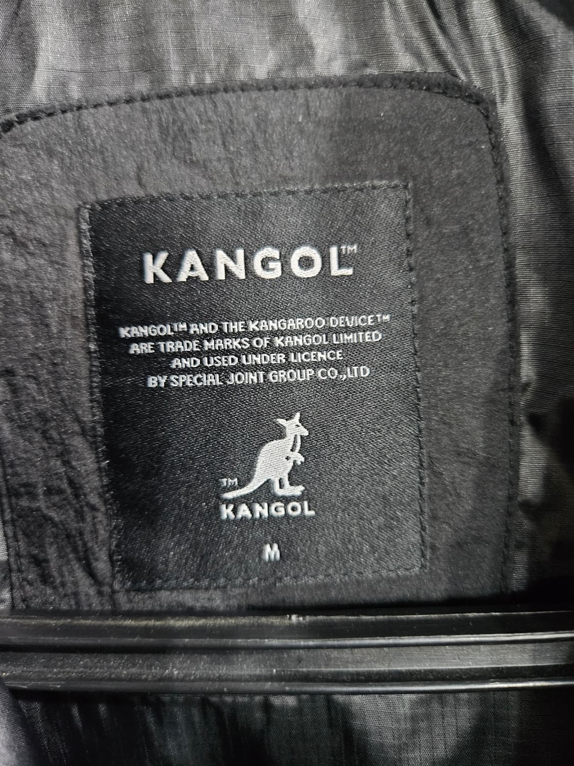 캉골 블랙컬러 남성 세미오버핏 95 덕다운 숏패딩  상품이미지3