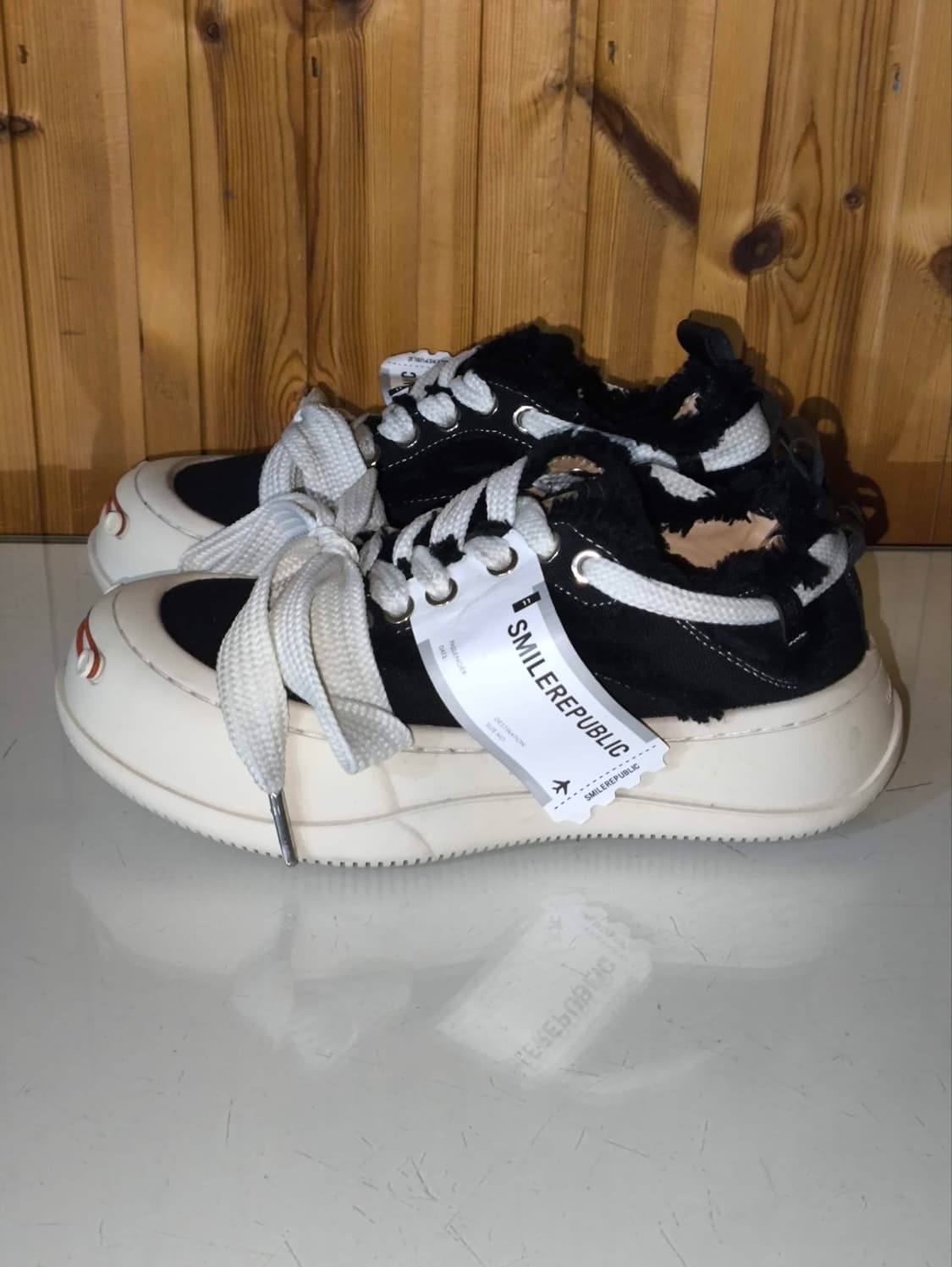 35 220mm 스마일리퍼블릭 캔버스 스니커즈 상품이미지1