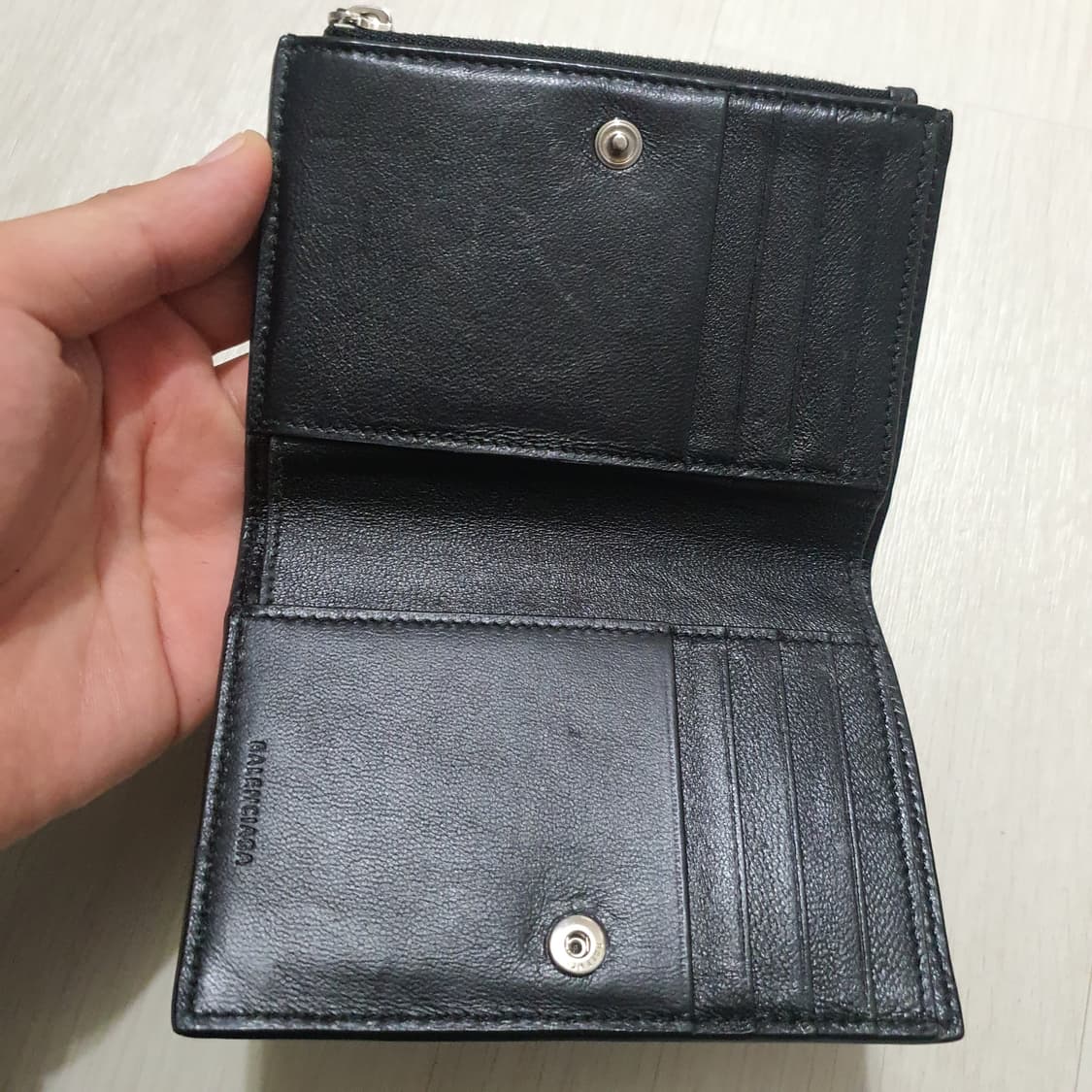 정품 발렌시아가 네온 지퍼 중지갑 상품이미지6