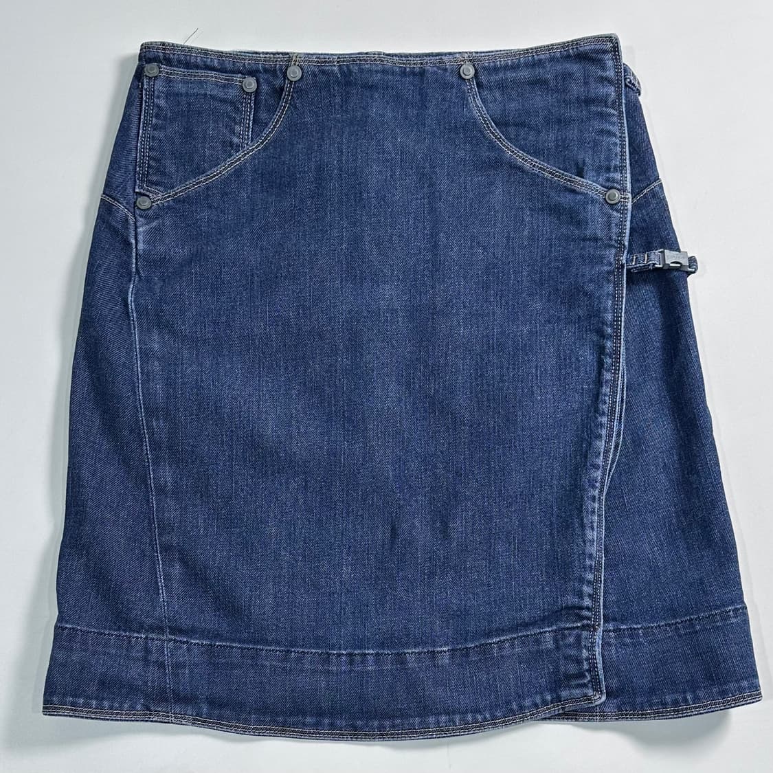 리바이스 엔지니어드 데님 스커트 상품이미지1